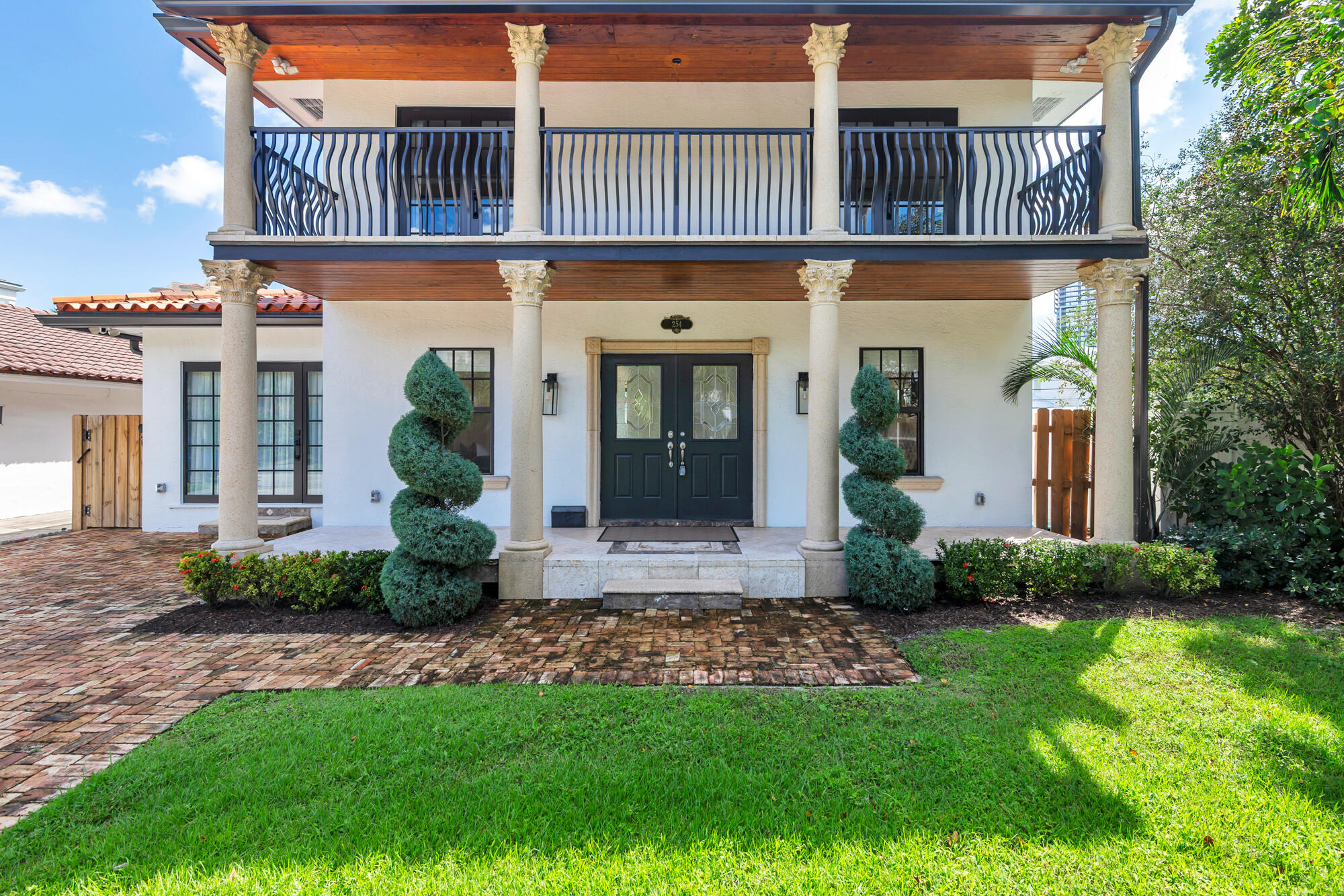 254 9th Street