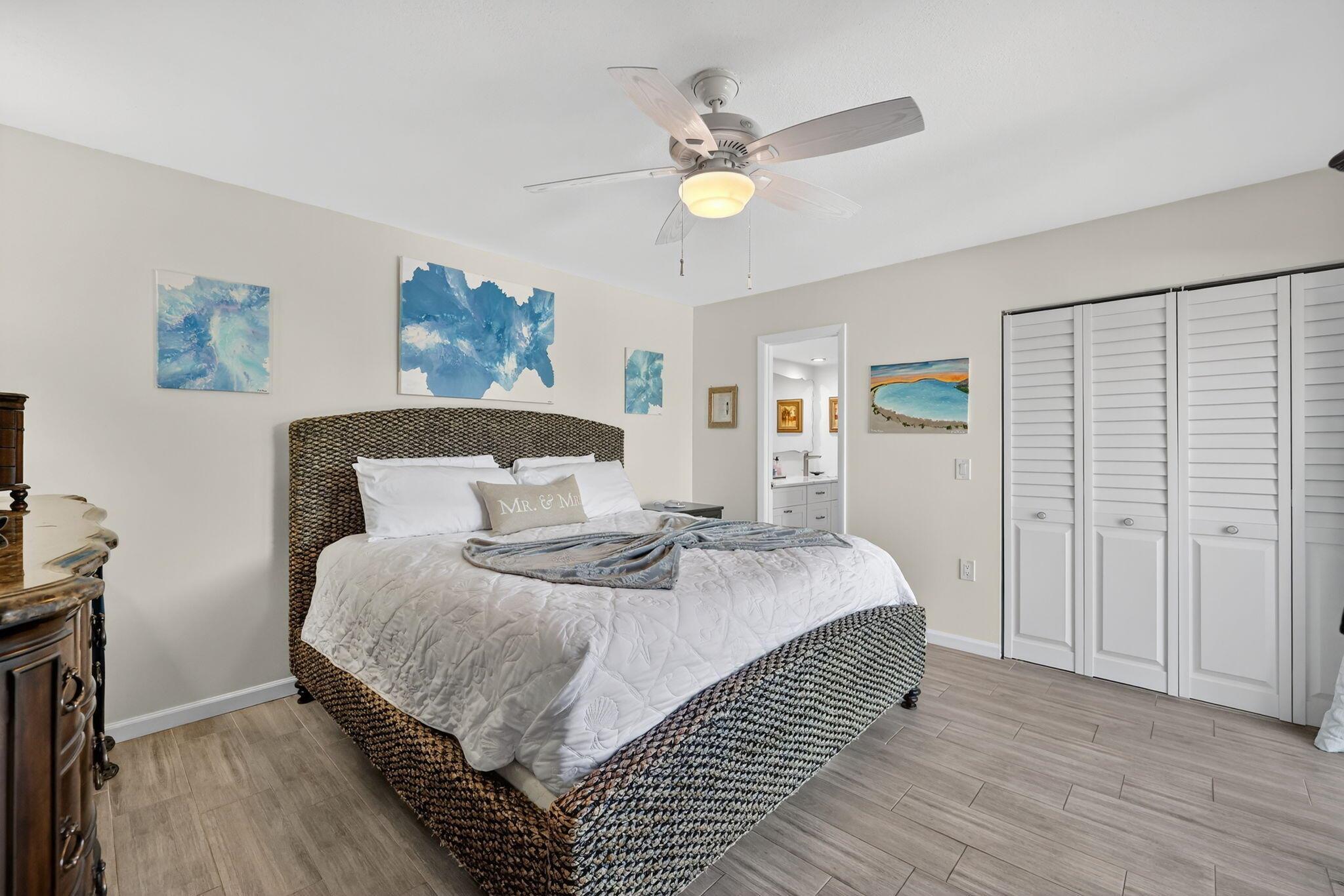 EMERALD LAKES - Residential