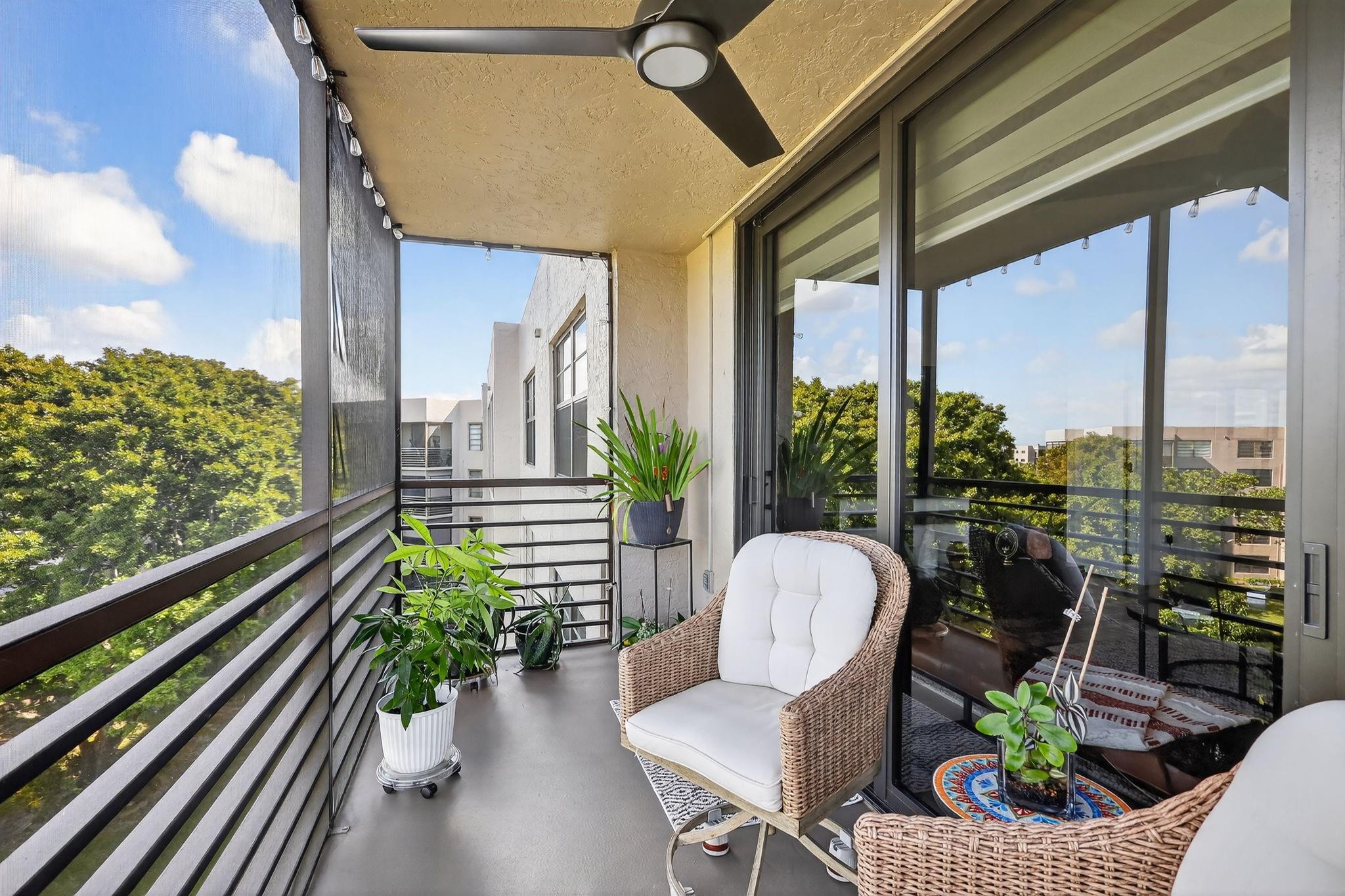 COLONY POINT - Residential