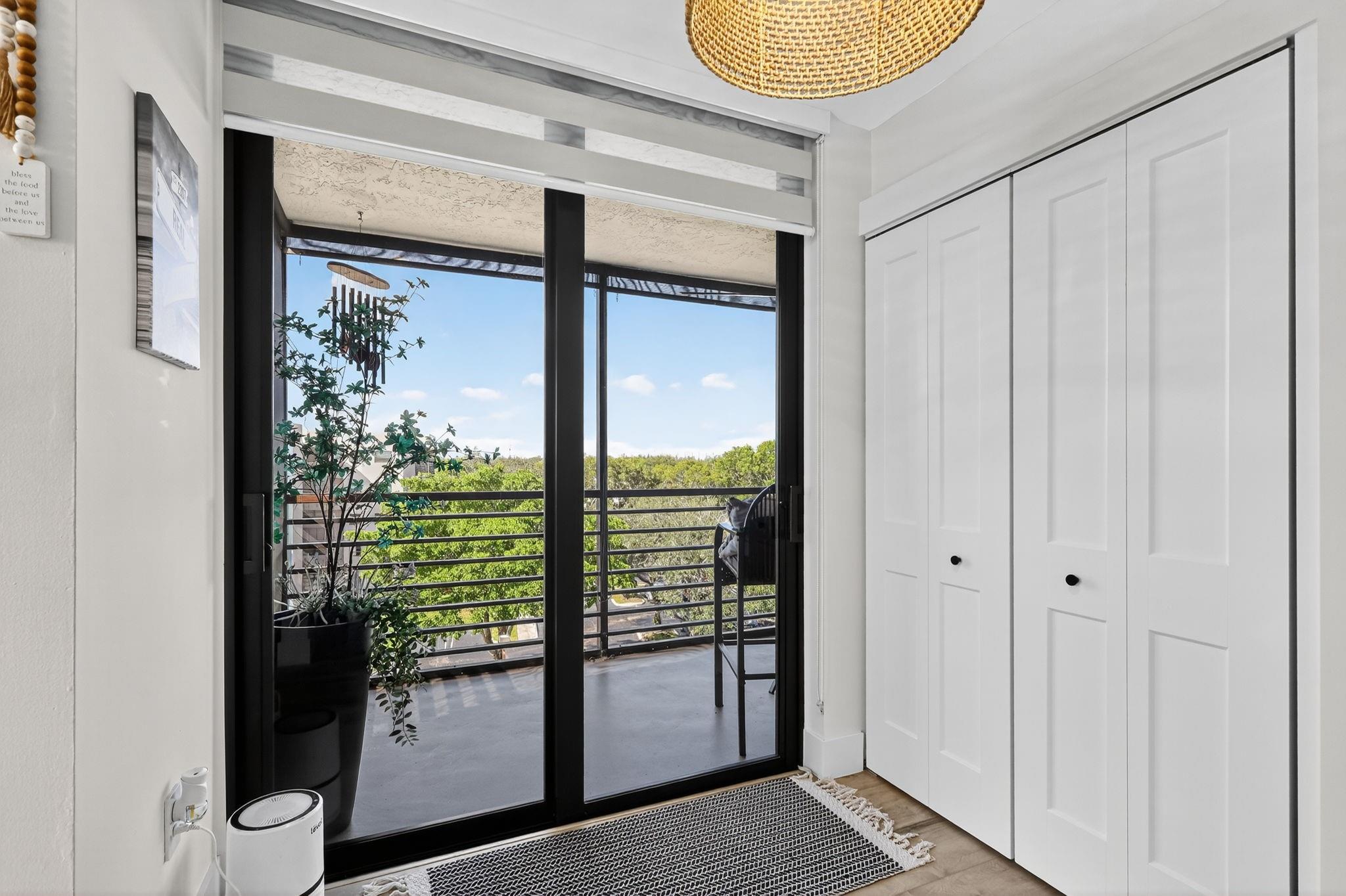 COLONY POINT - Residential