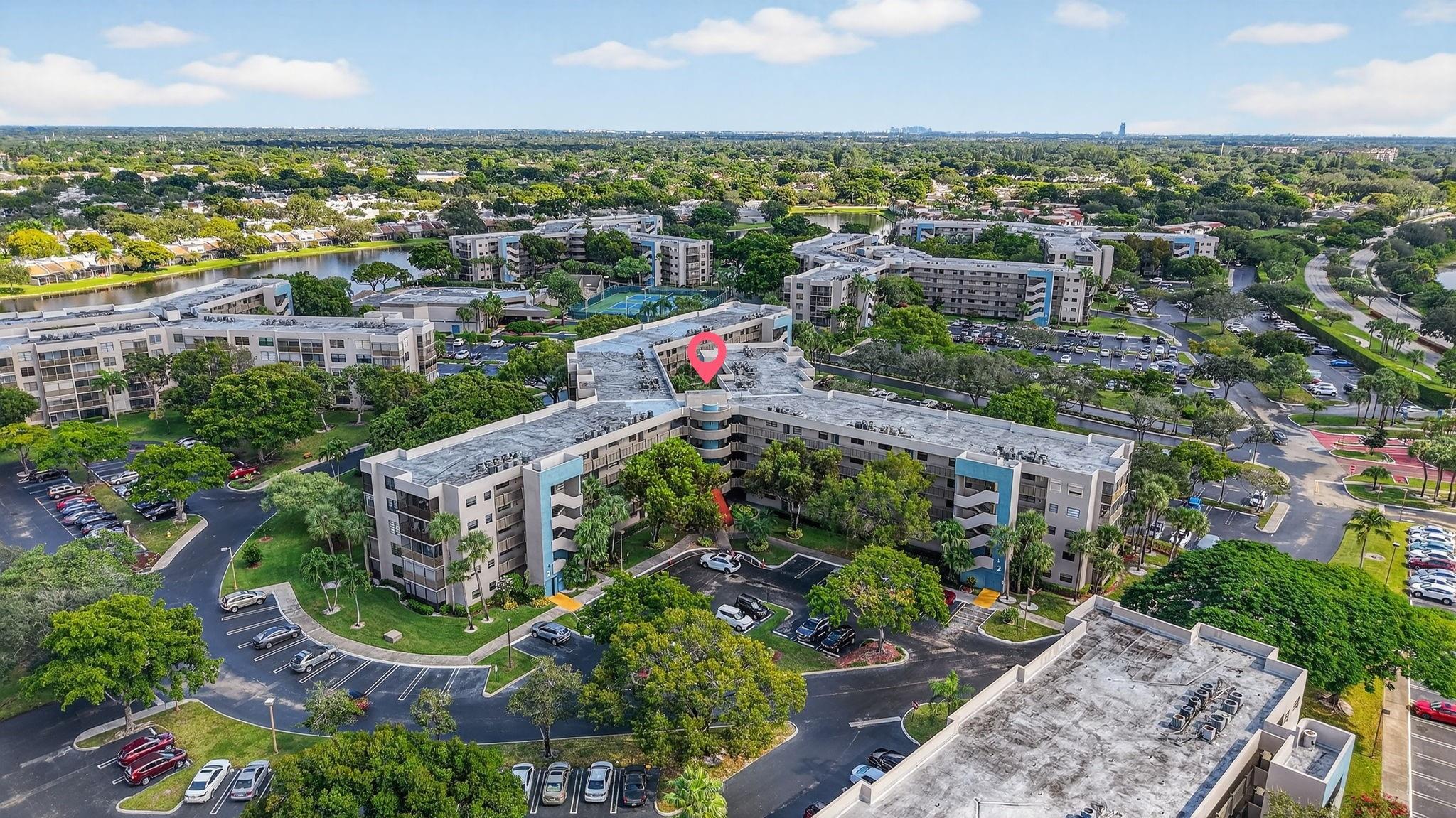 COLONY POINT - Residential