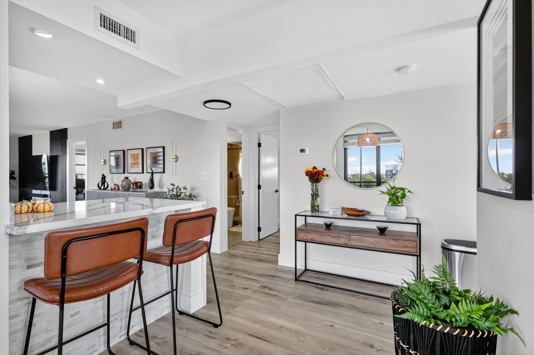 COLONY POINT - Residential