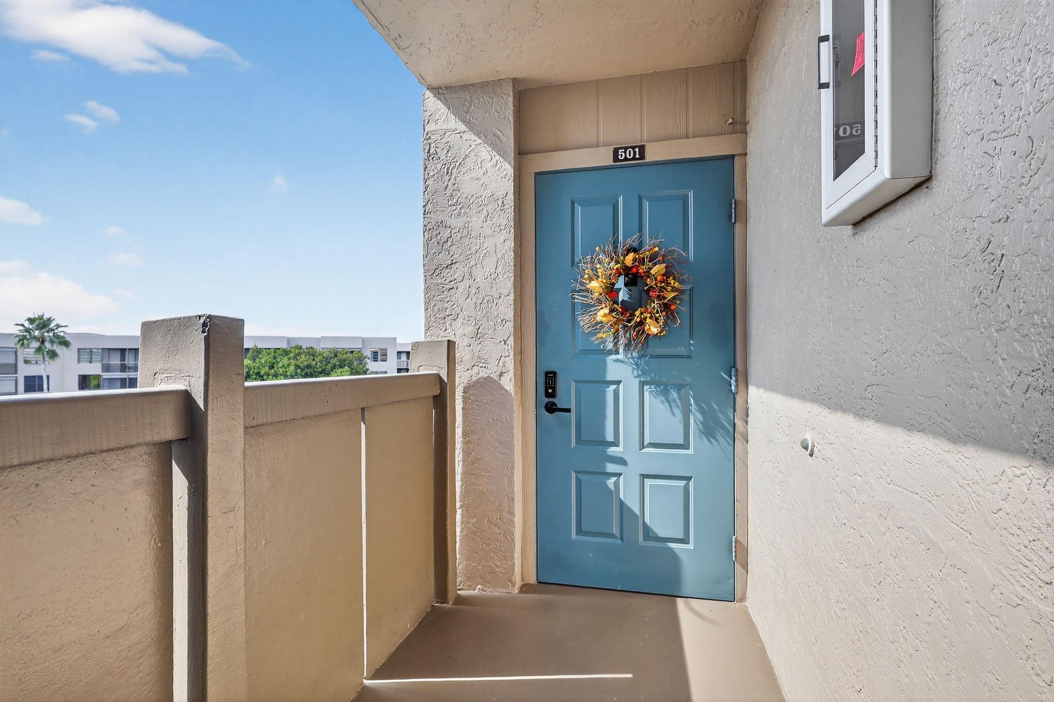 COLONY POINT - Residential