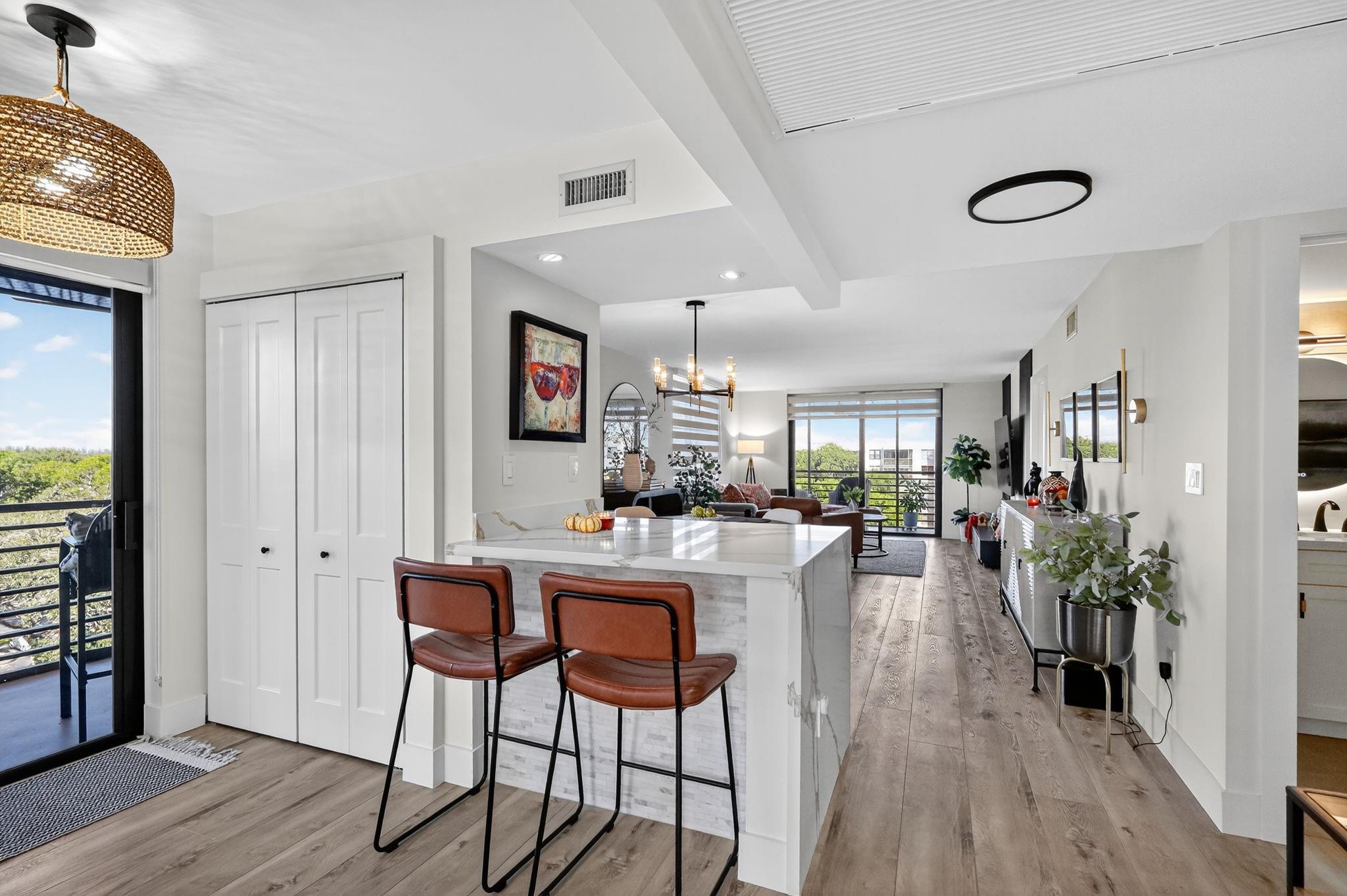 COLONY POINT - Residential