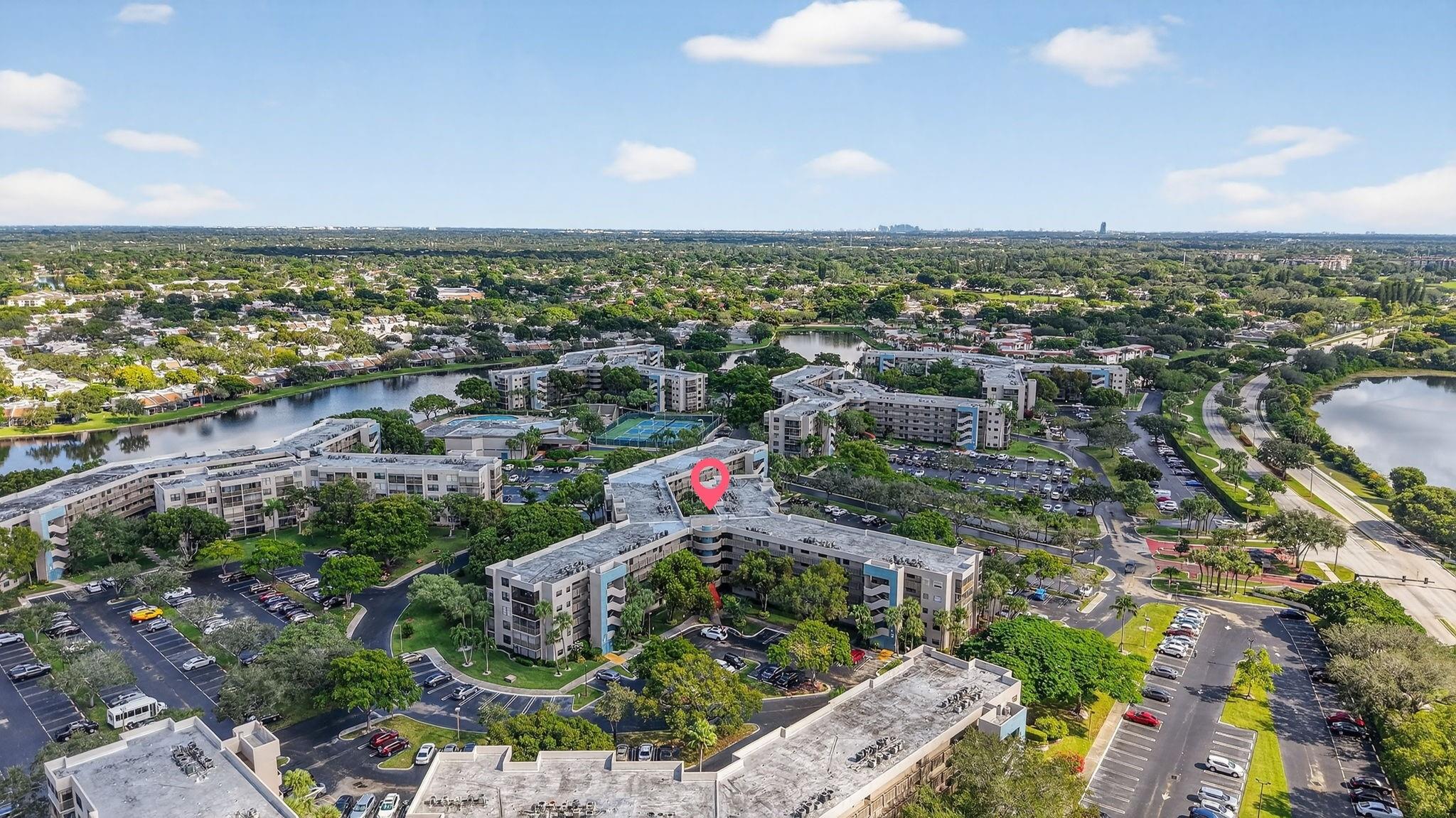 COLONY POINT - Residential