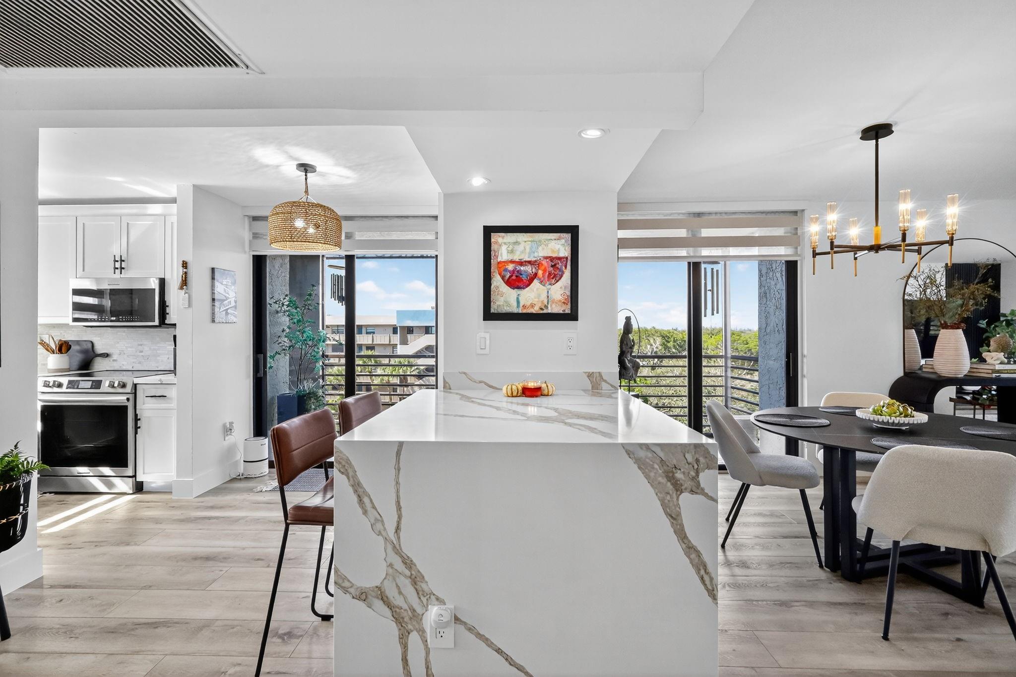 COLONY POINT - Residential