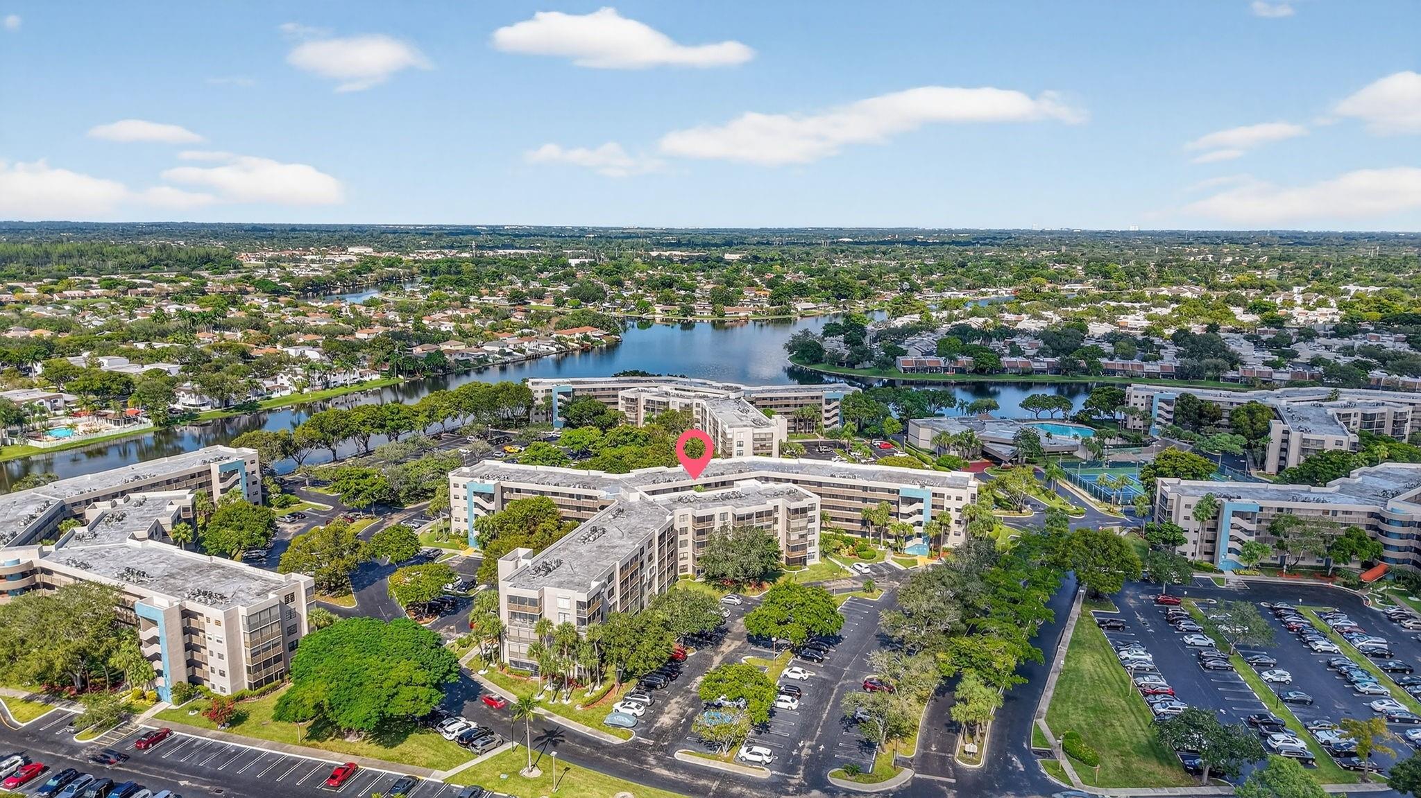 COLONY POINT - Residential