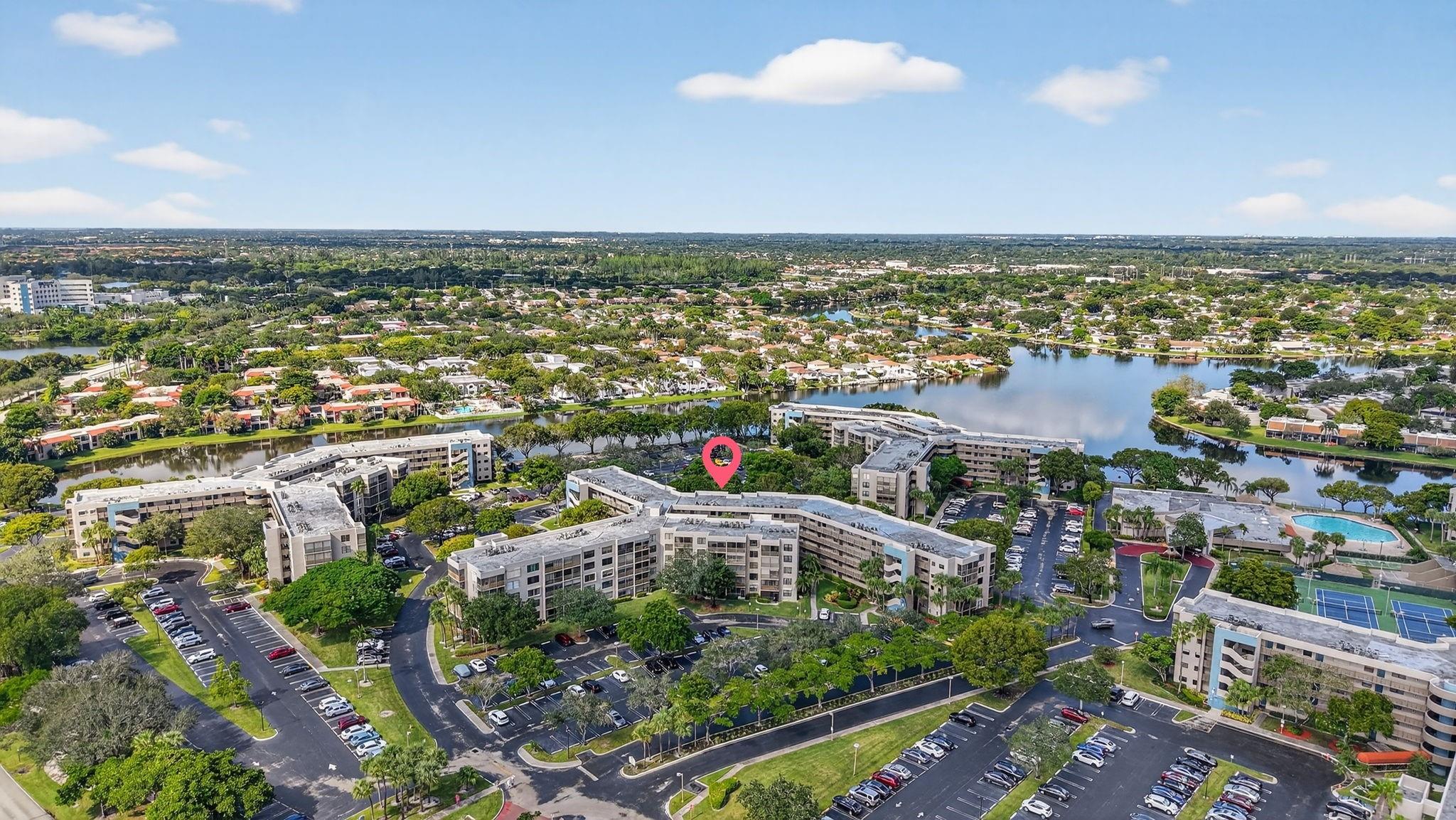 COLONY POINT - Residential