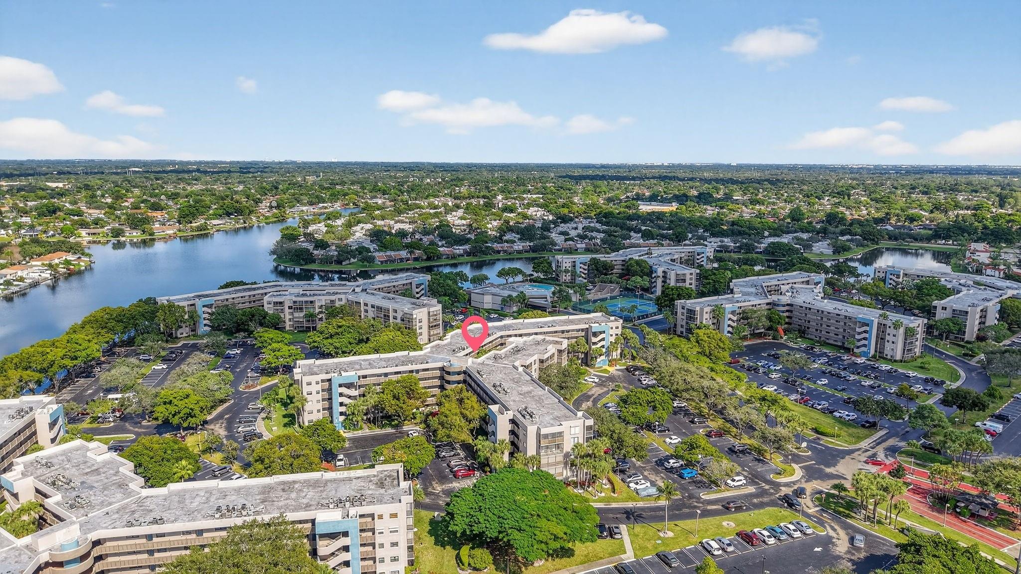 COLONY POINT - Residential