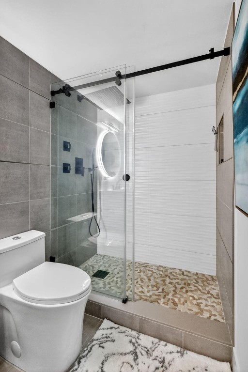 COLONY POINT - Residential