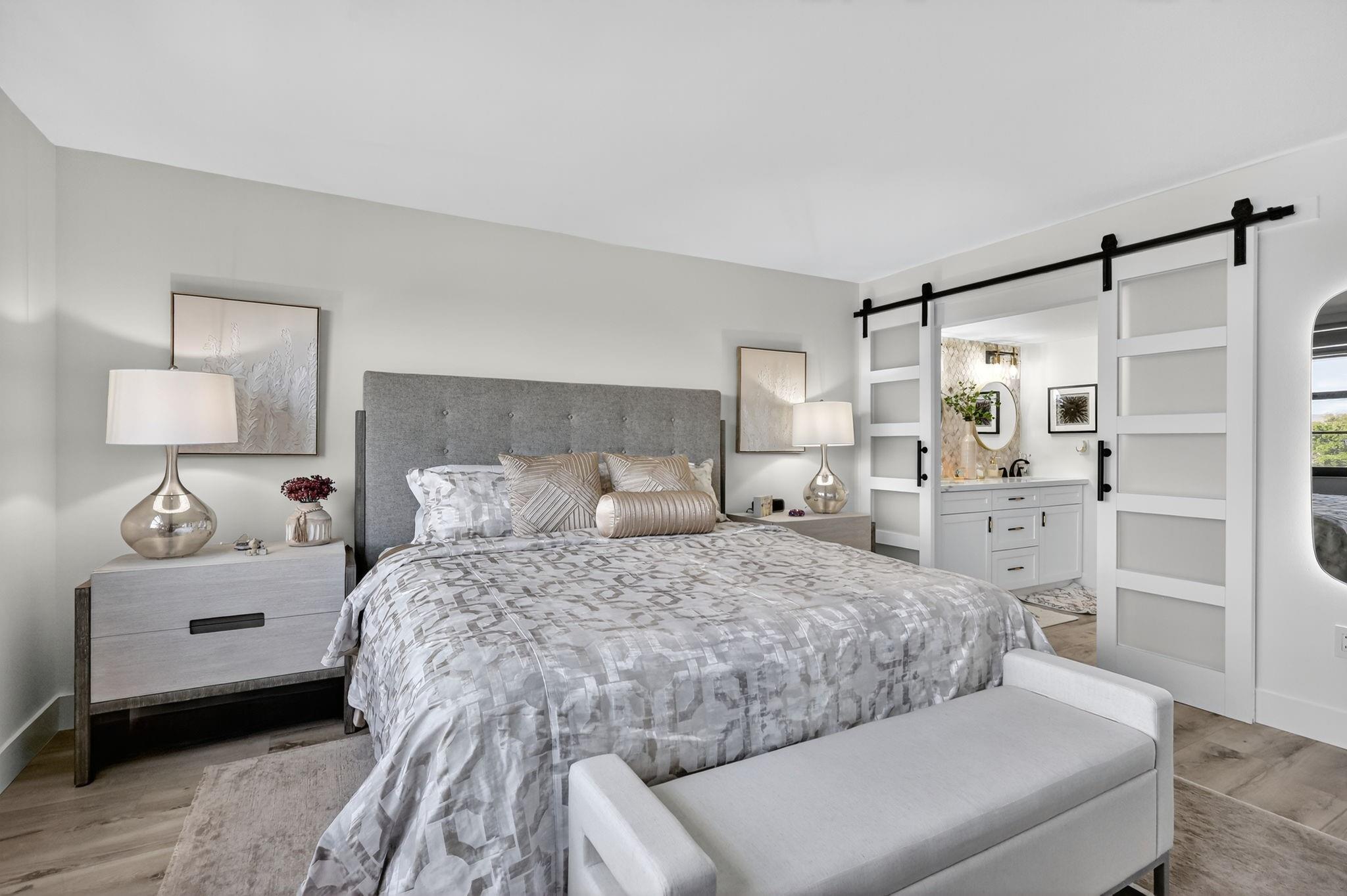 COLONY POINT - Residential