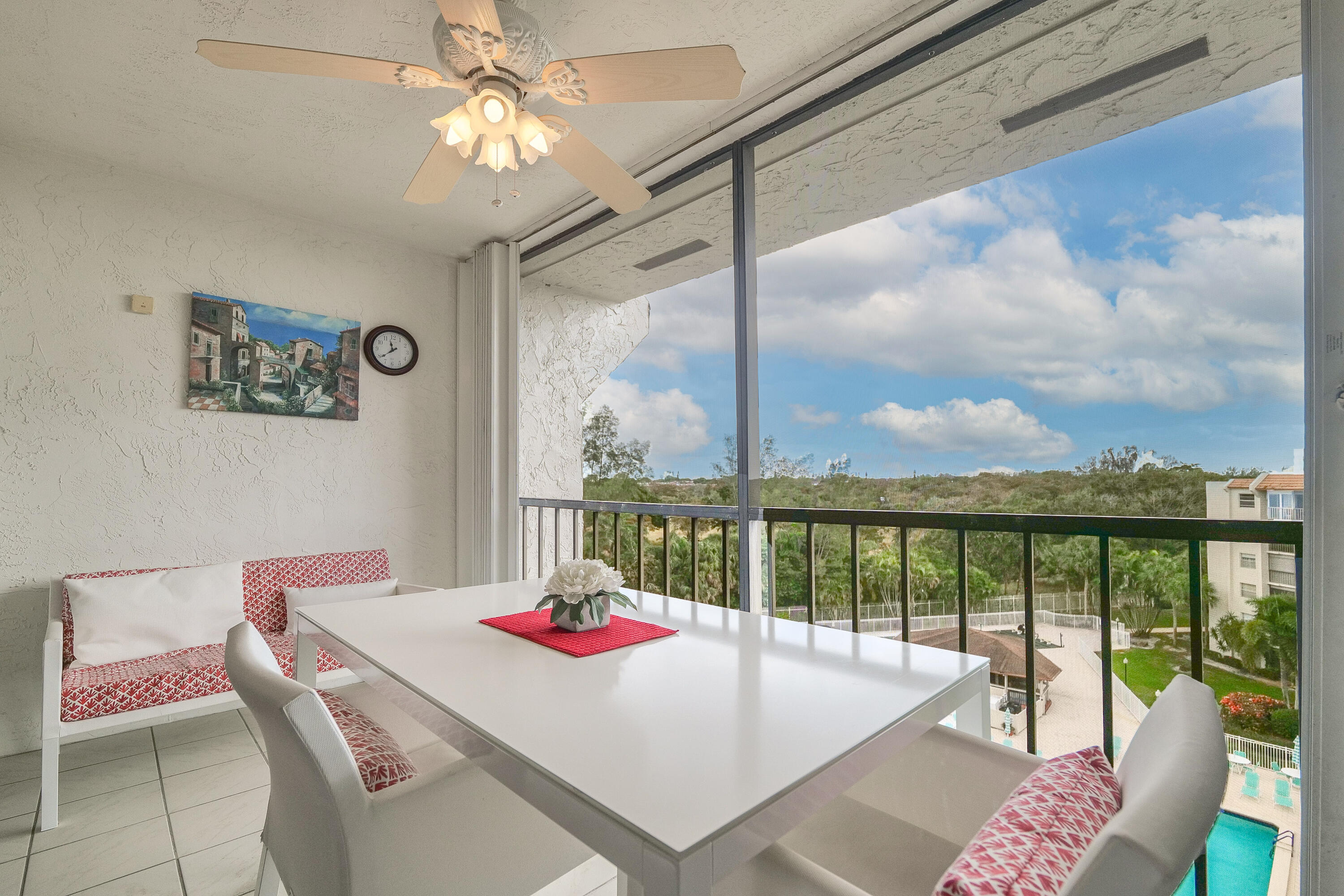 18TH HOLE AT INVERRARY - Residential