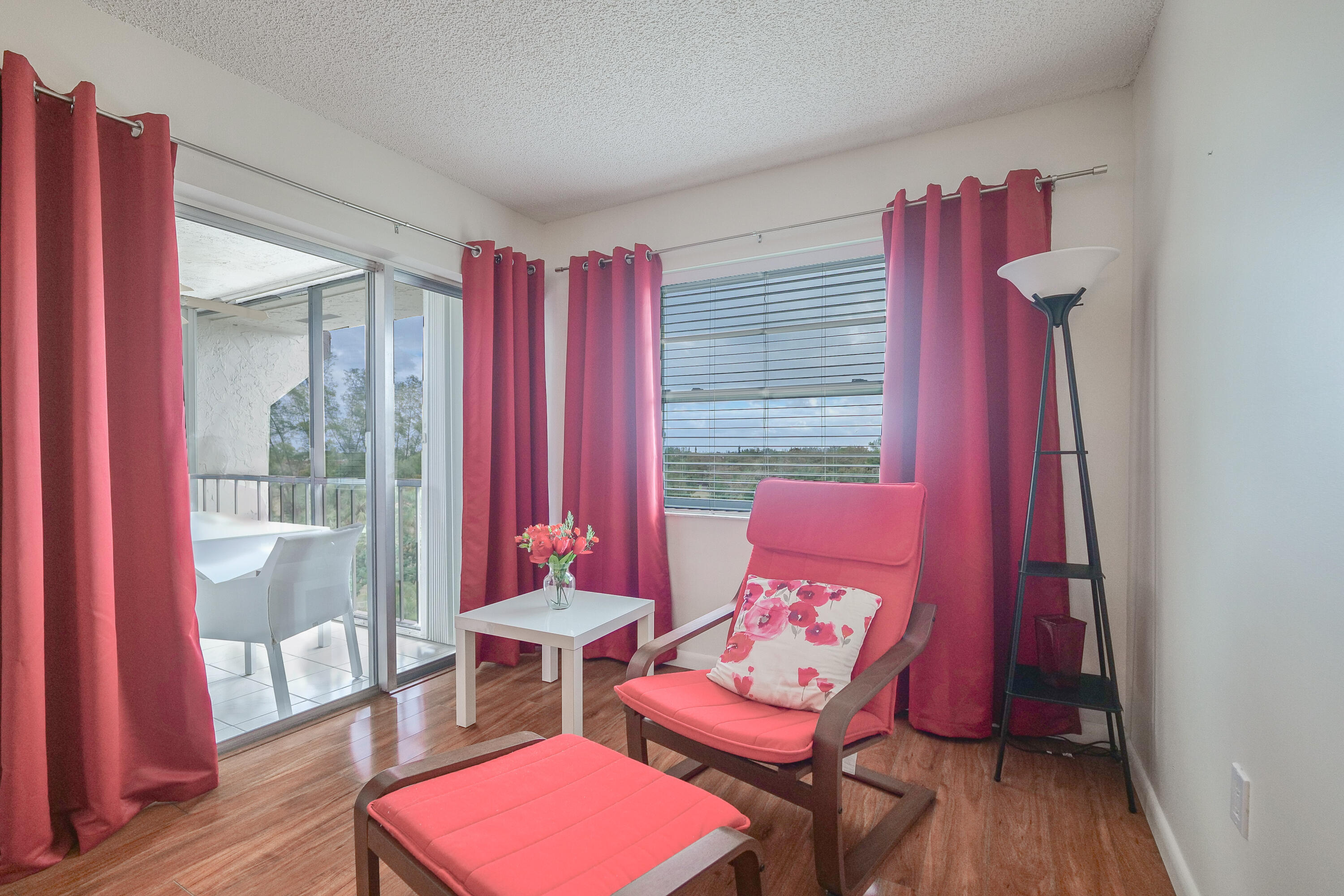 18TH HOLE AT INVERRARY - Residential