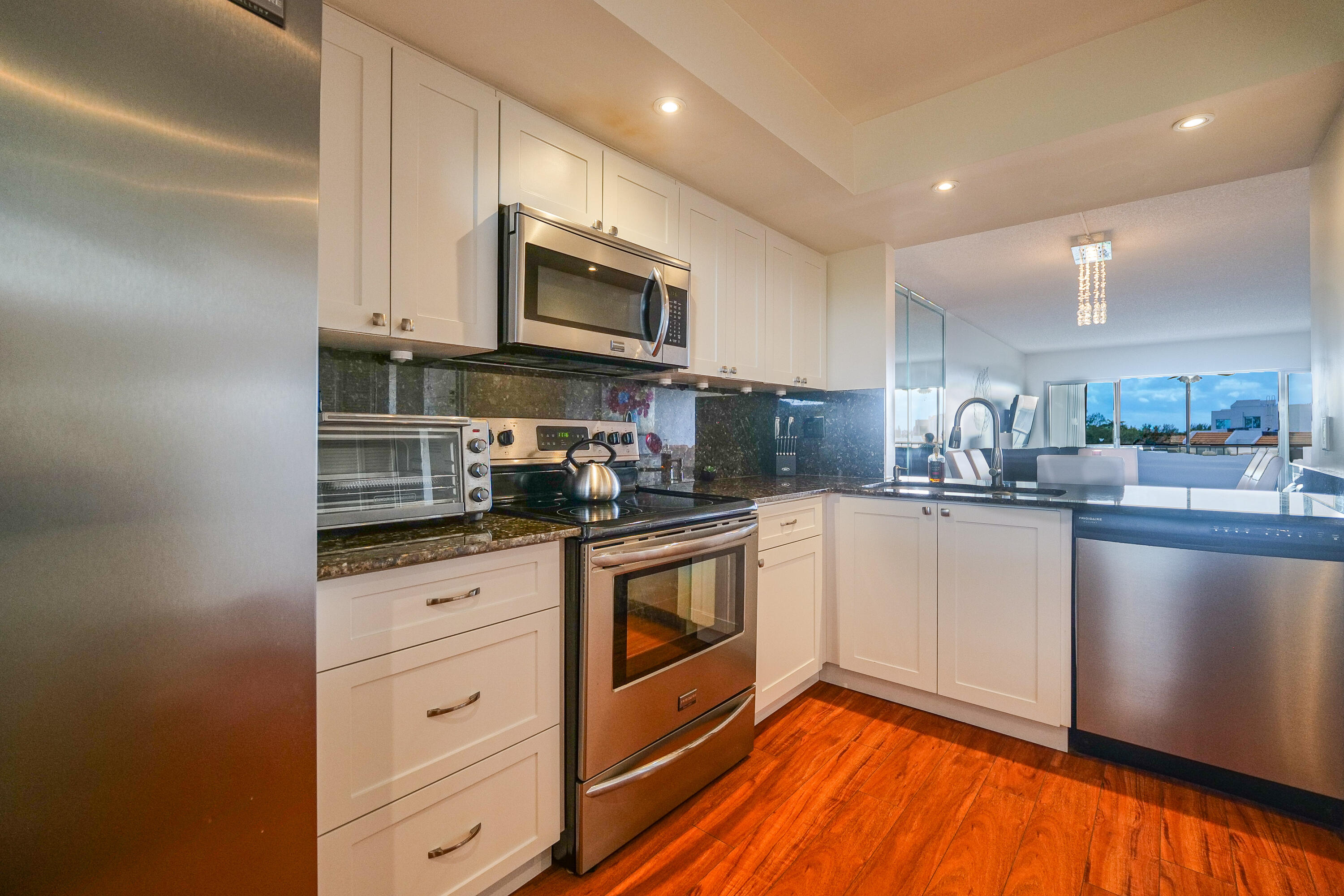 18TH HOLE AT INVERRARY - Residential