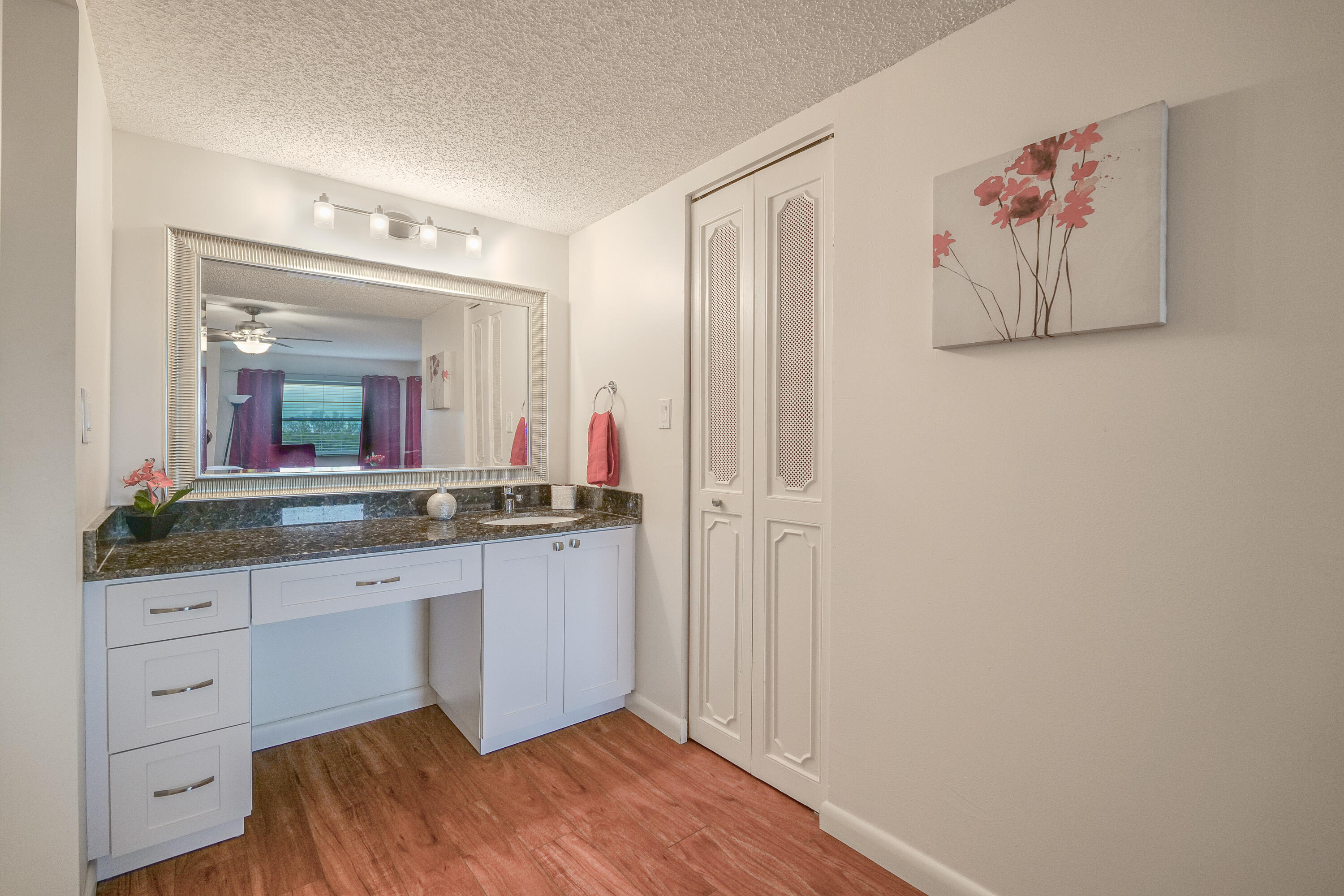 18TH HOLE AT INVERRARY - Residential