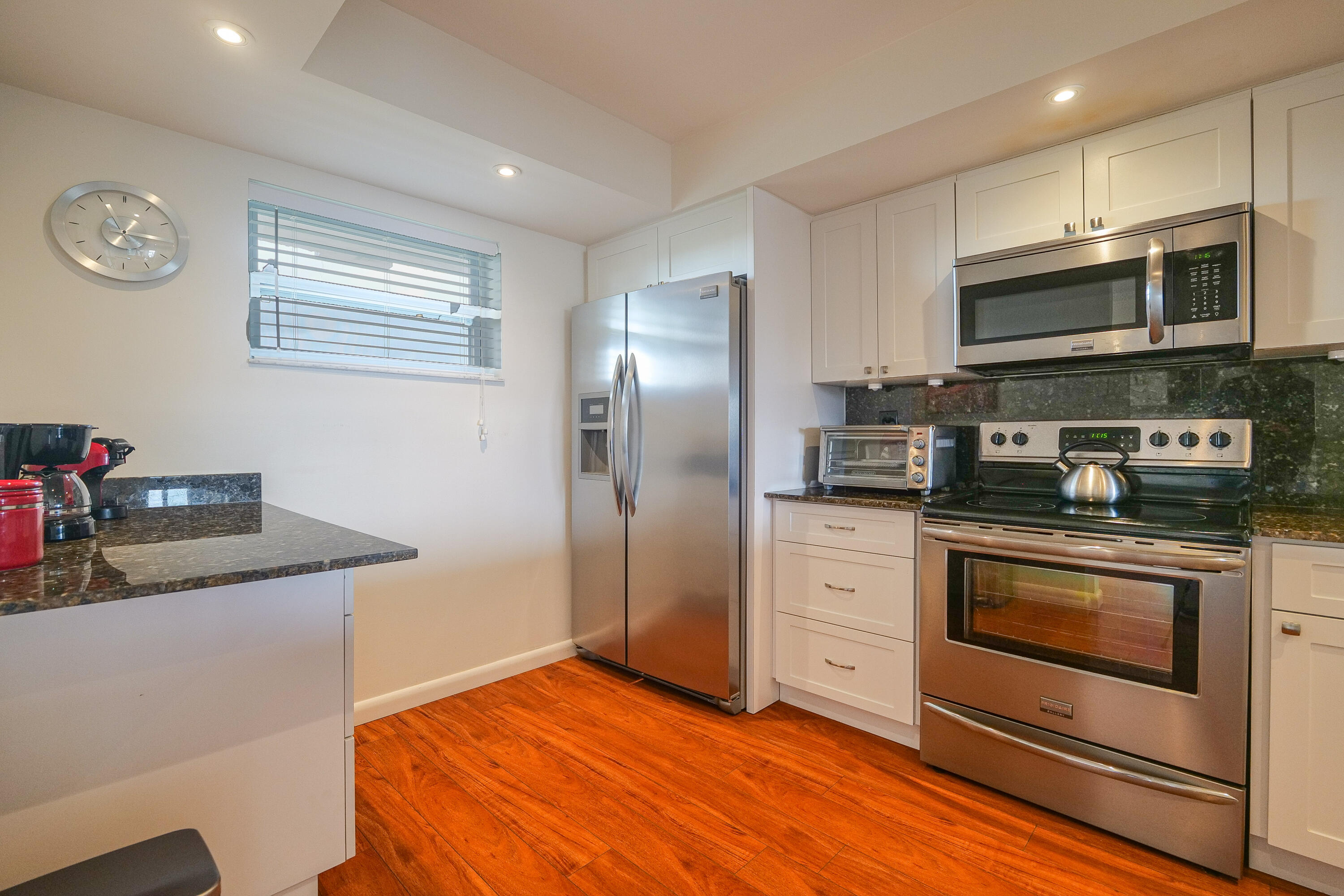 18TH HOLE AT INVERRARY - Residential