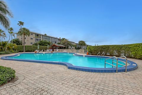 A home in Lake Worth