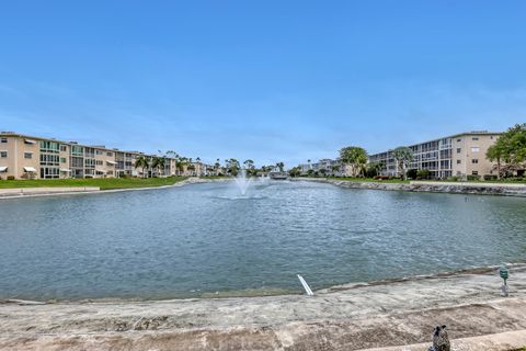 A home in Lake Worth