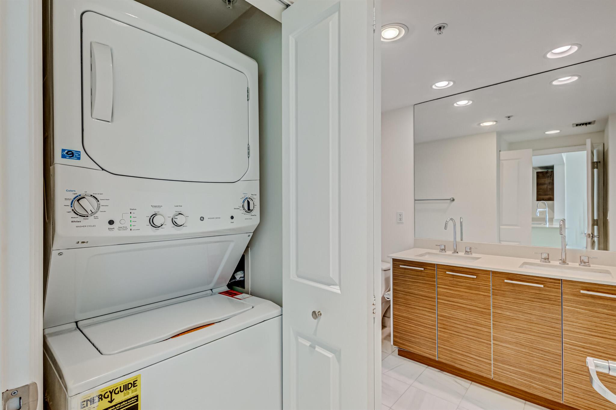 CITY PALMS CONDO - Residential Lease