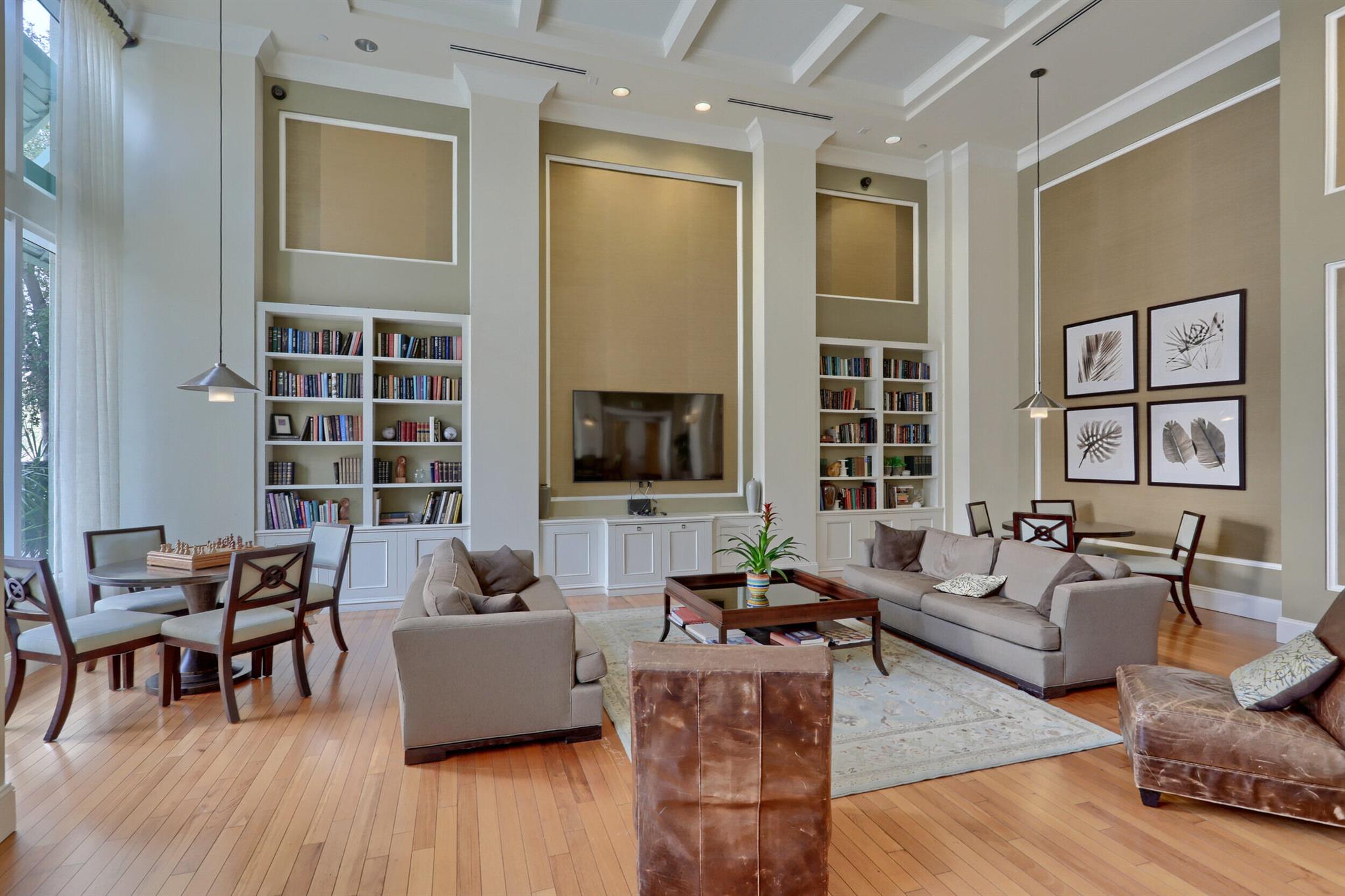 CITY PALMS CONDO - Residential Lease