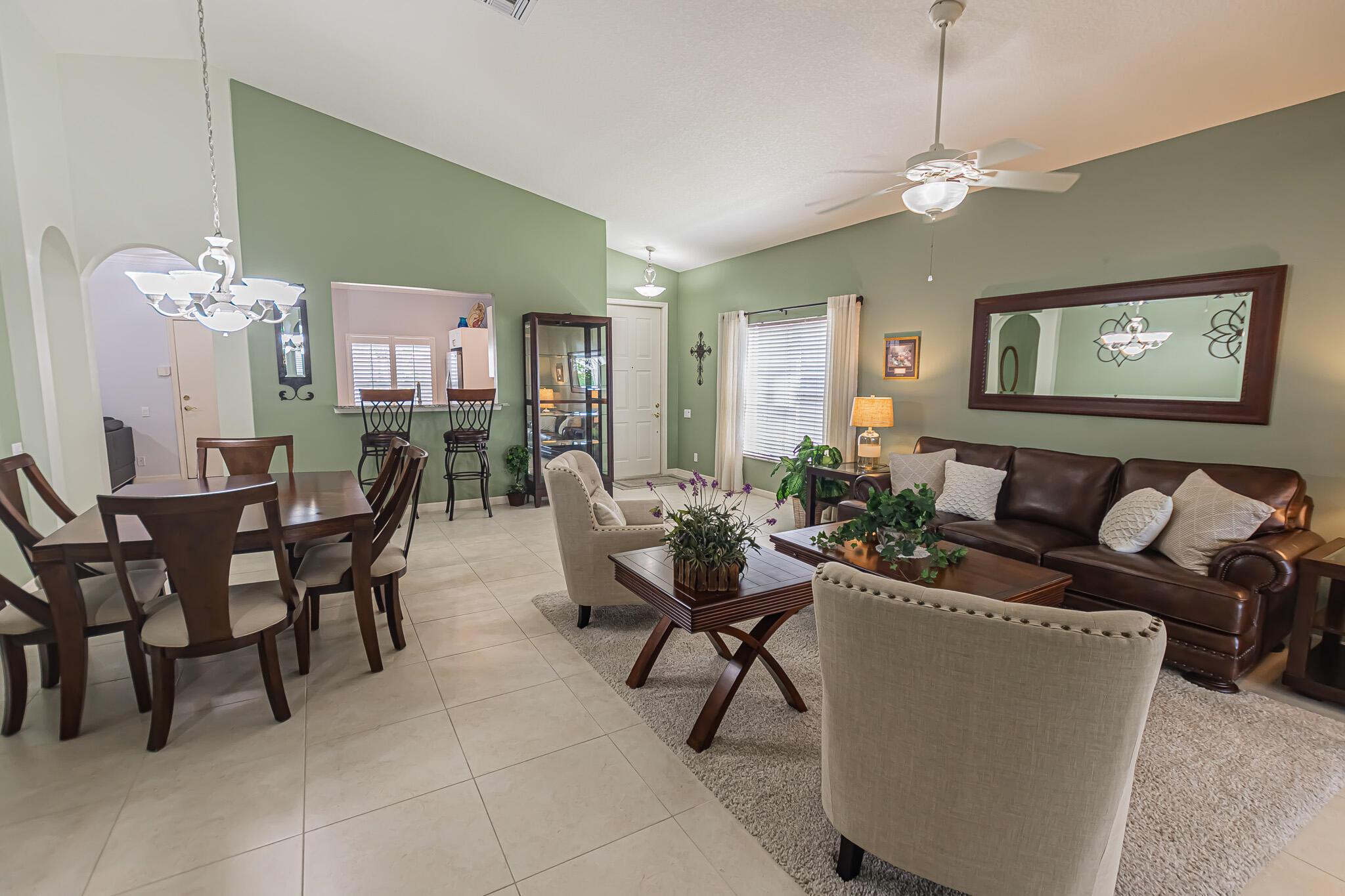 439 NW Lismore Lane