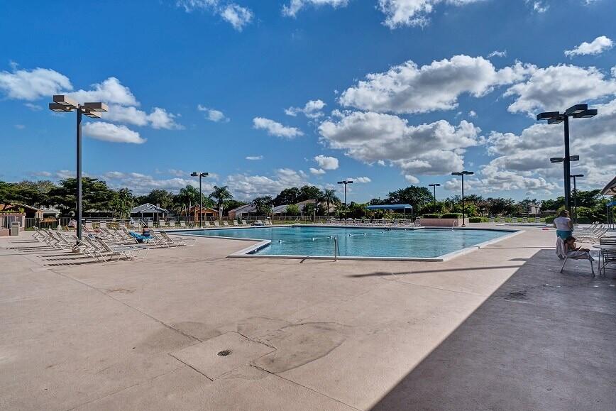 LAKEVIEW HOMES AT - Residential