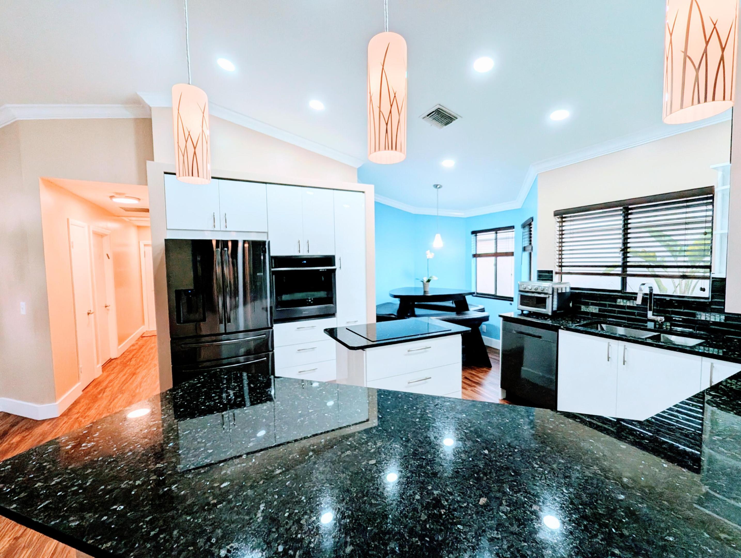 LAKEVIEW HOMES AT - Residential