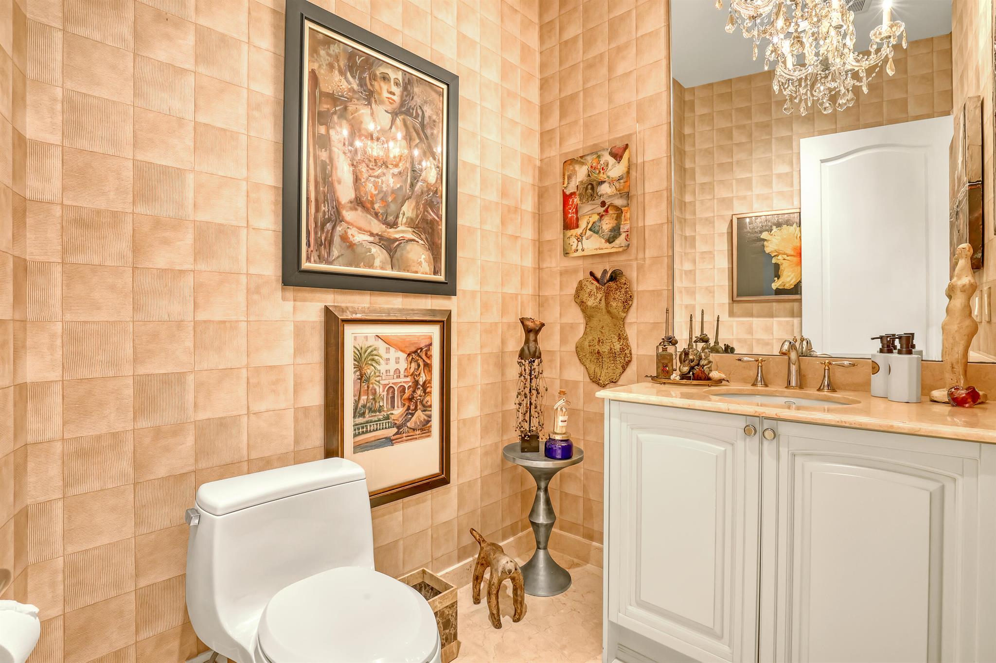 ESPLANADE GRANDE CONDO - Residential