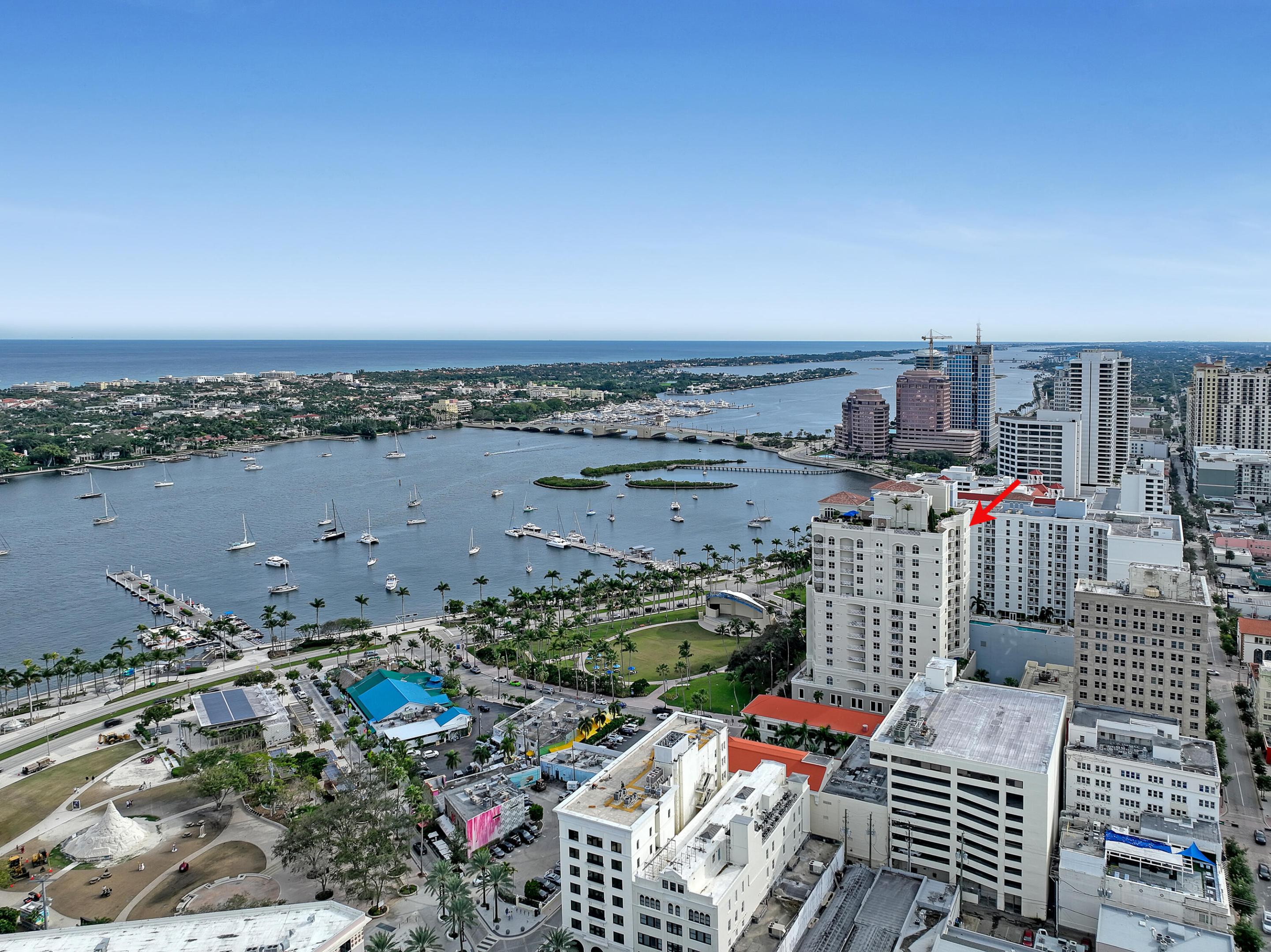 ESPLANADE GRANDE CONDO - Residential