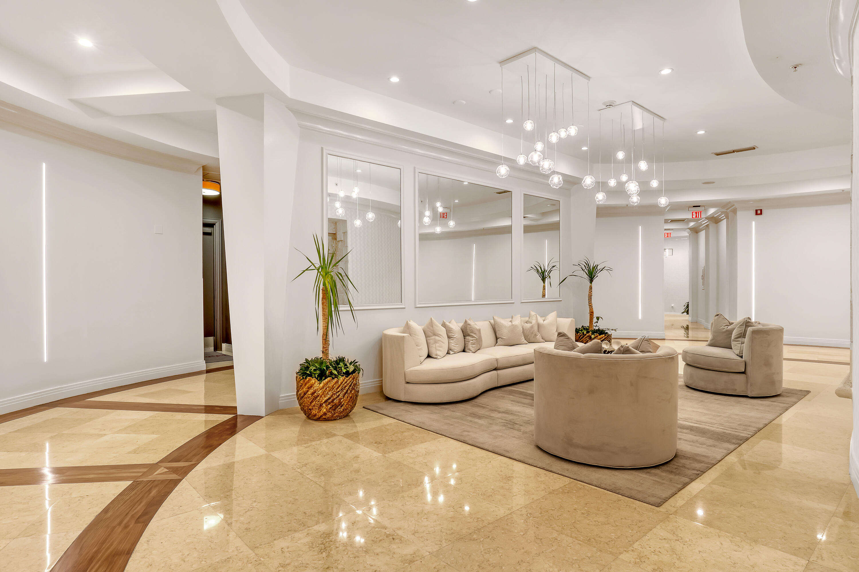 ESPLANADE GRANDE CONDO - Residential