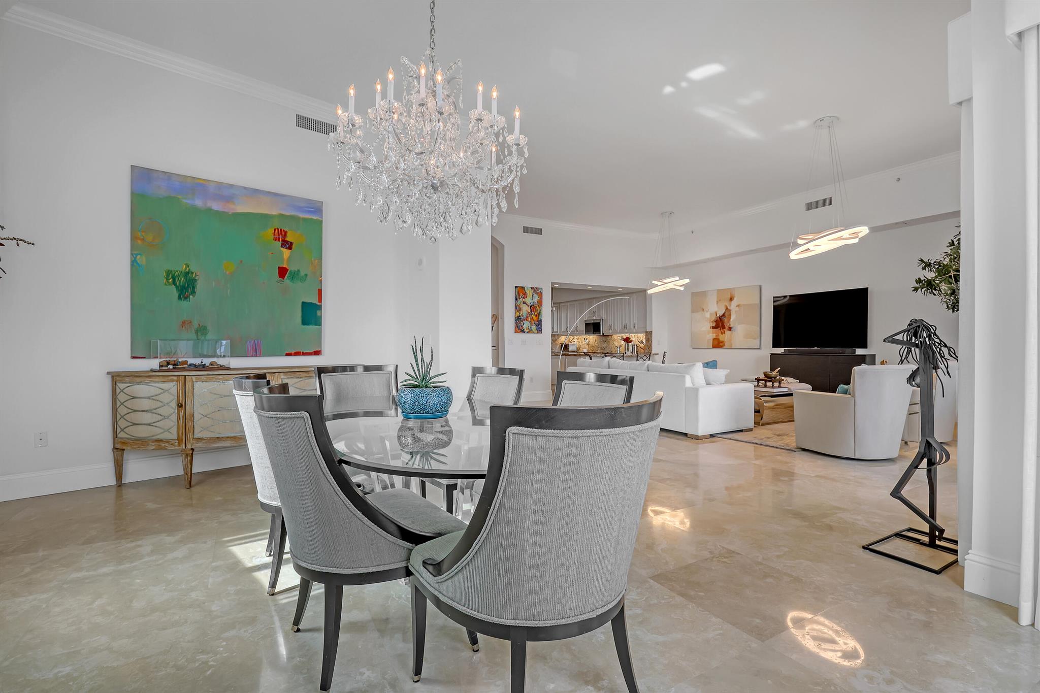 ESPLANADE GRANDE CONDO - Residential