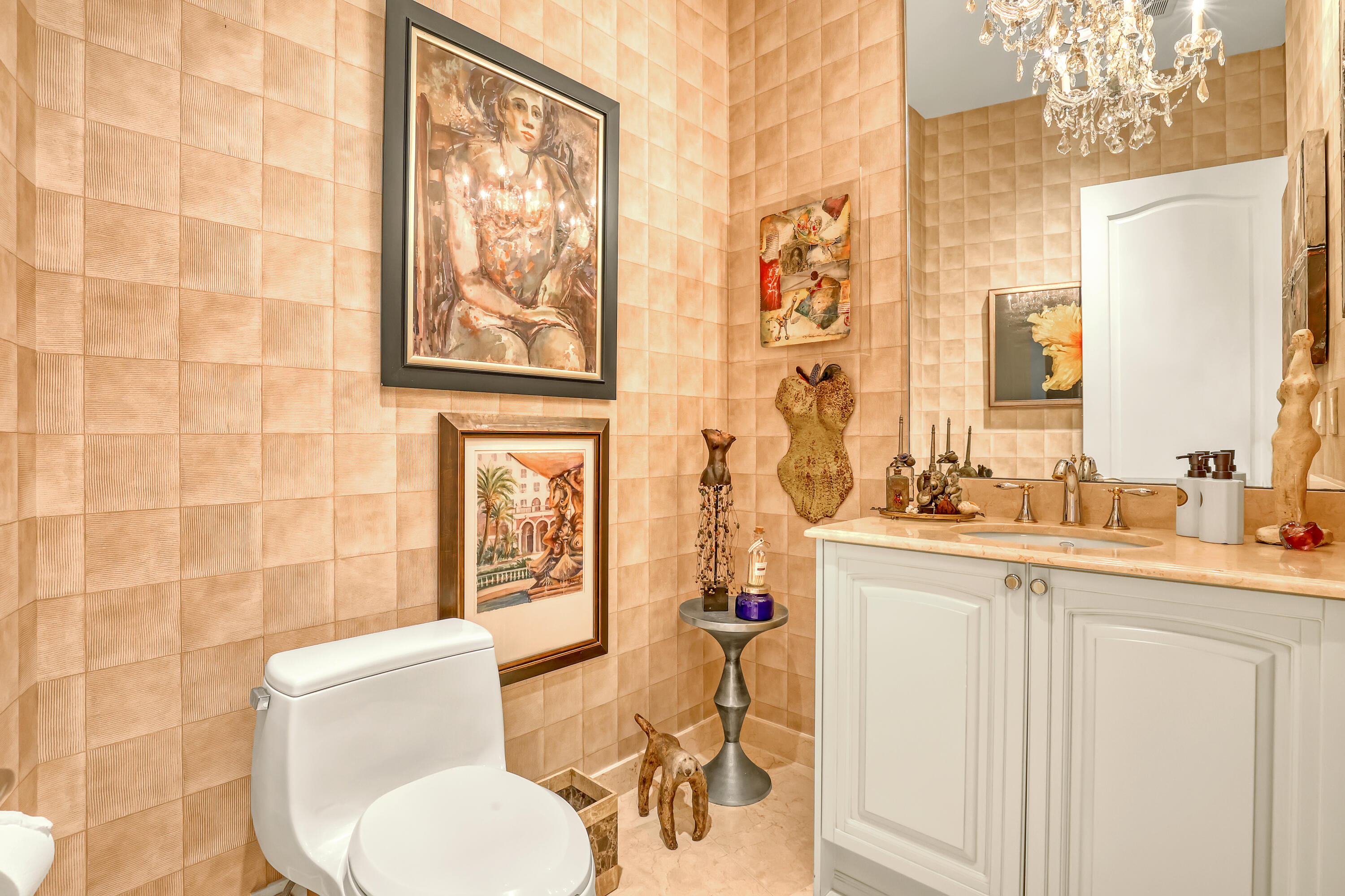 ESPLANADE GRANDE CONDO - Residential