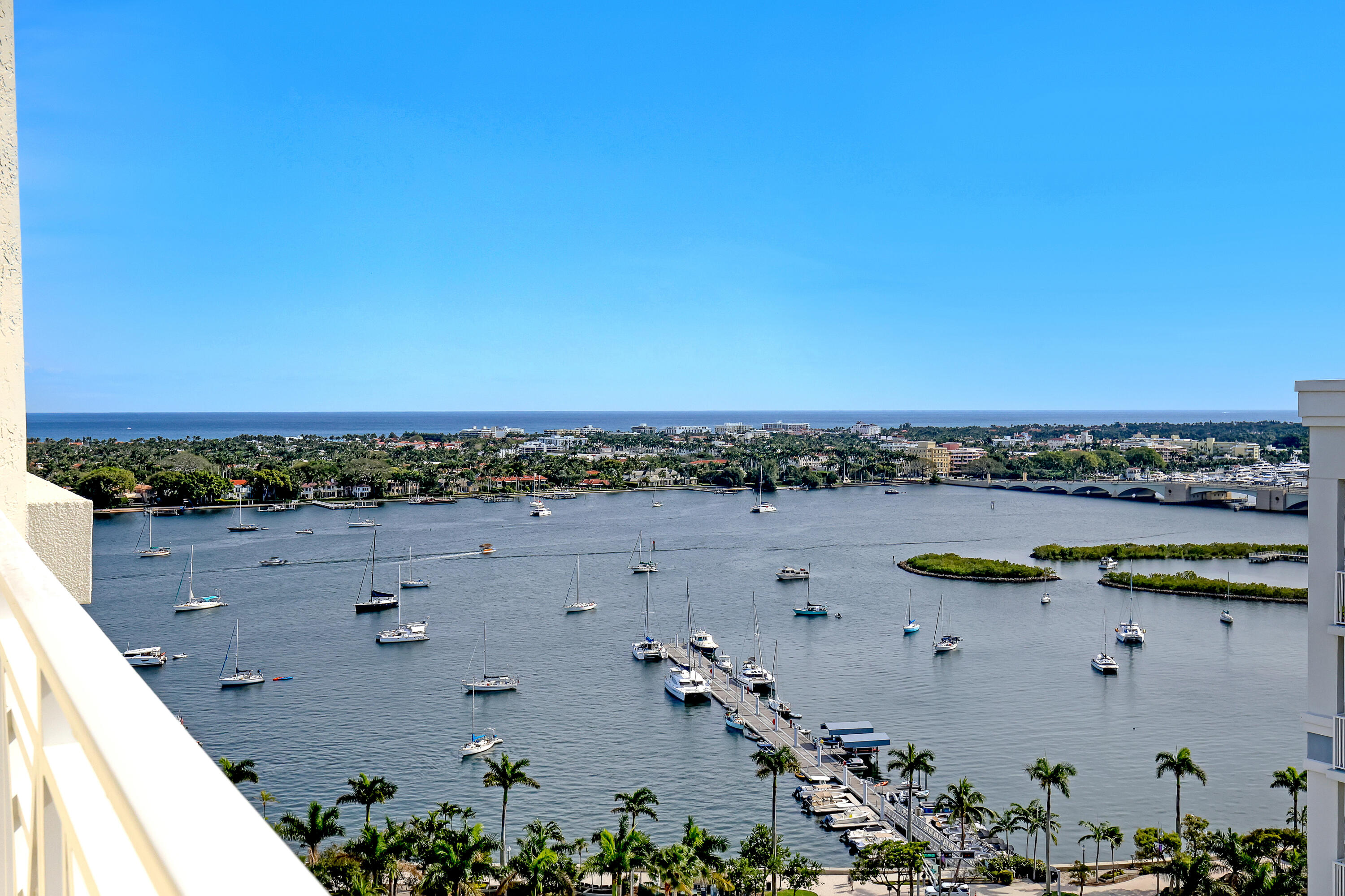 ESPLANADE GRANDE CONDO - Residential