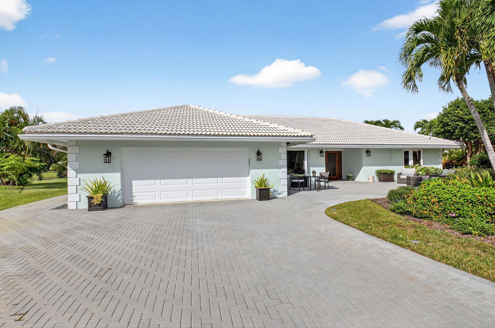 DELRAY DUNES FIRST SEC - Residential