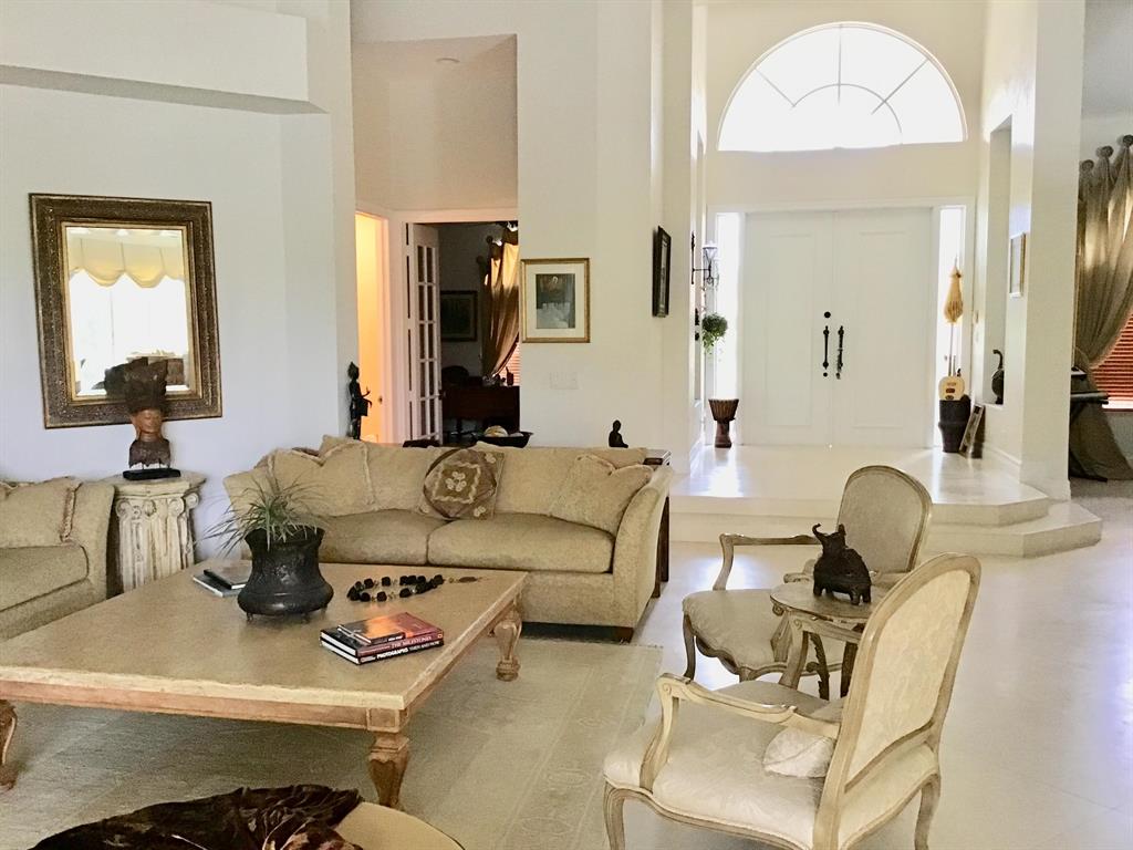 NEWPORT BAY CLUB - Residential