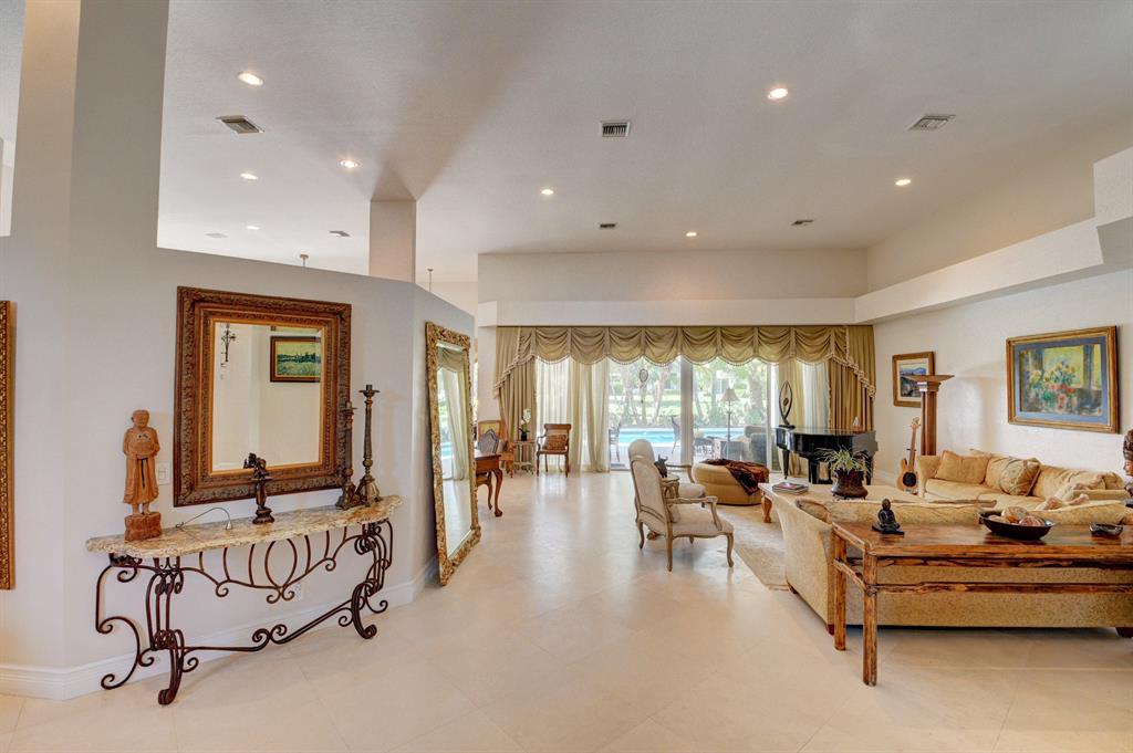 NEWPORT BAY CLUB - Residential