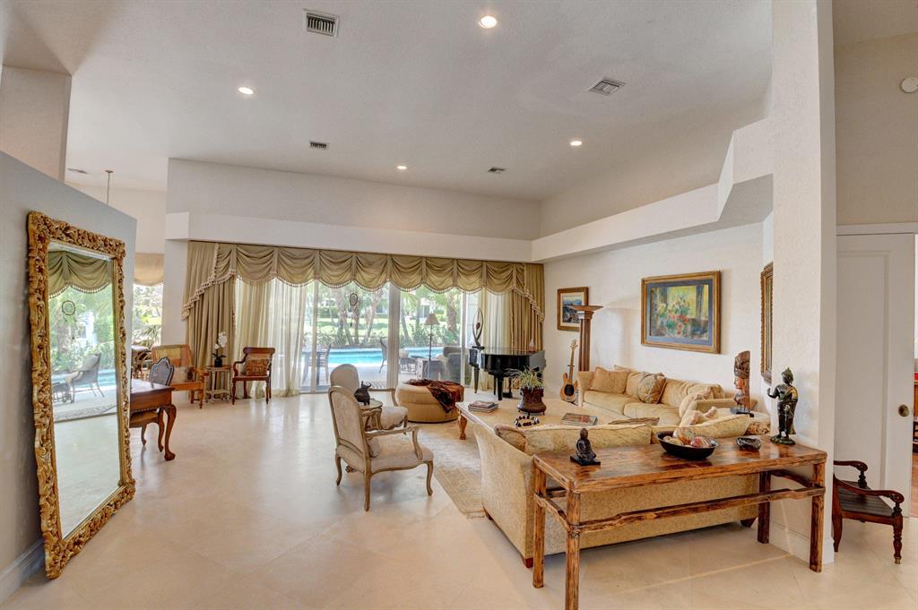 NEWPORT BAY CLUB - Residential