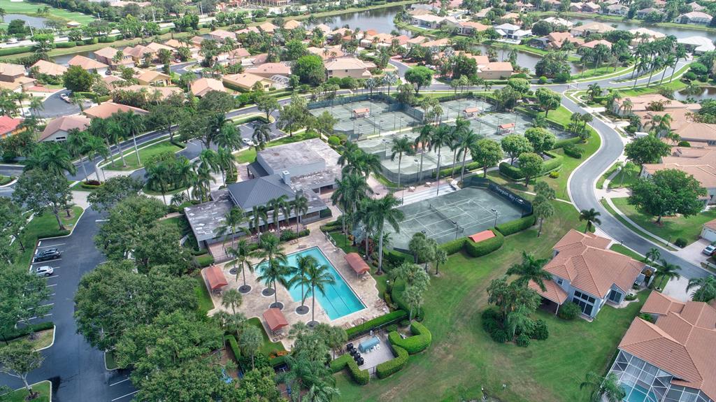 NEWPORT BAY CLUB - Residential