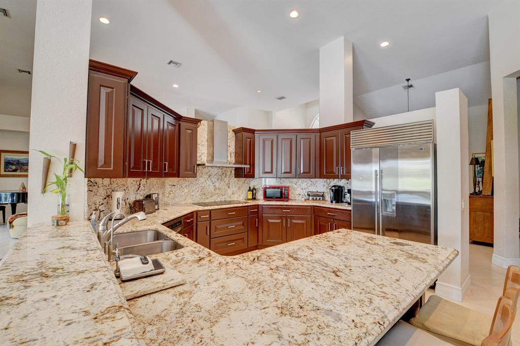 NEWPORT BAY CLUB - Residential