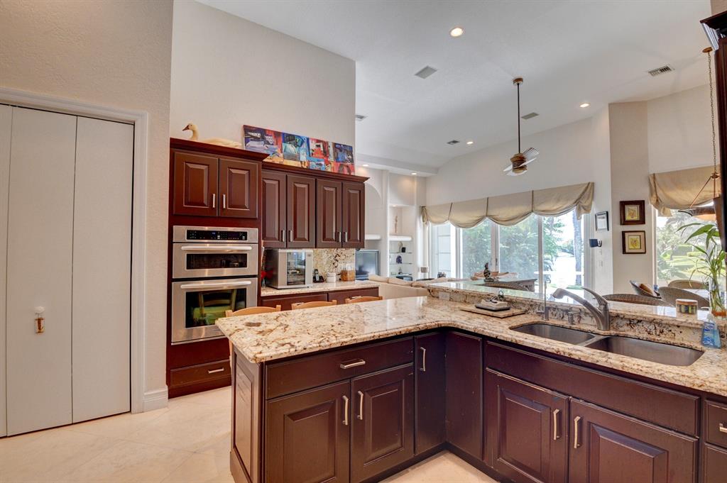 NEWPORT BAY CLUB - Residential