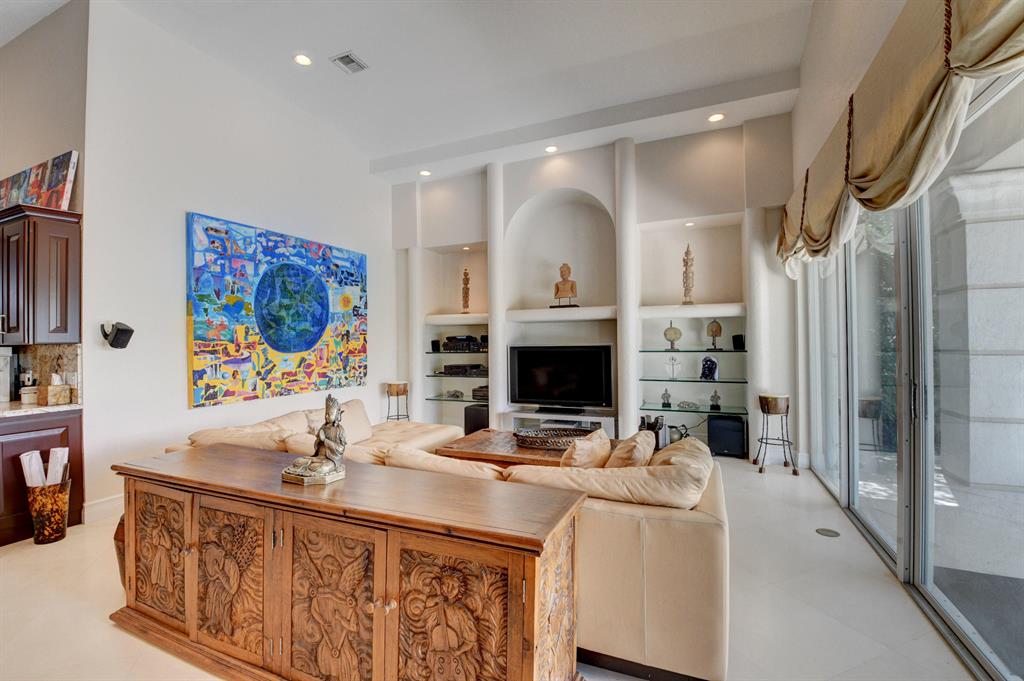 NEWPORT BAY CLUB - Residential