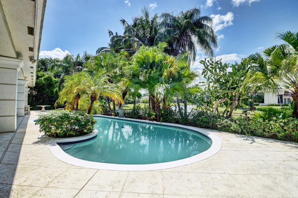 NEWPORT BAY CLUB - Residential