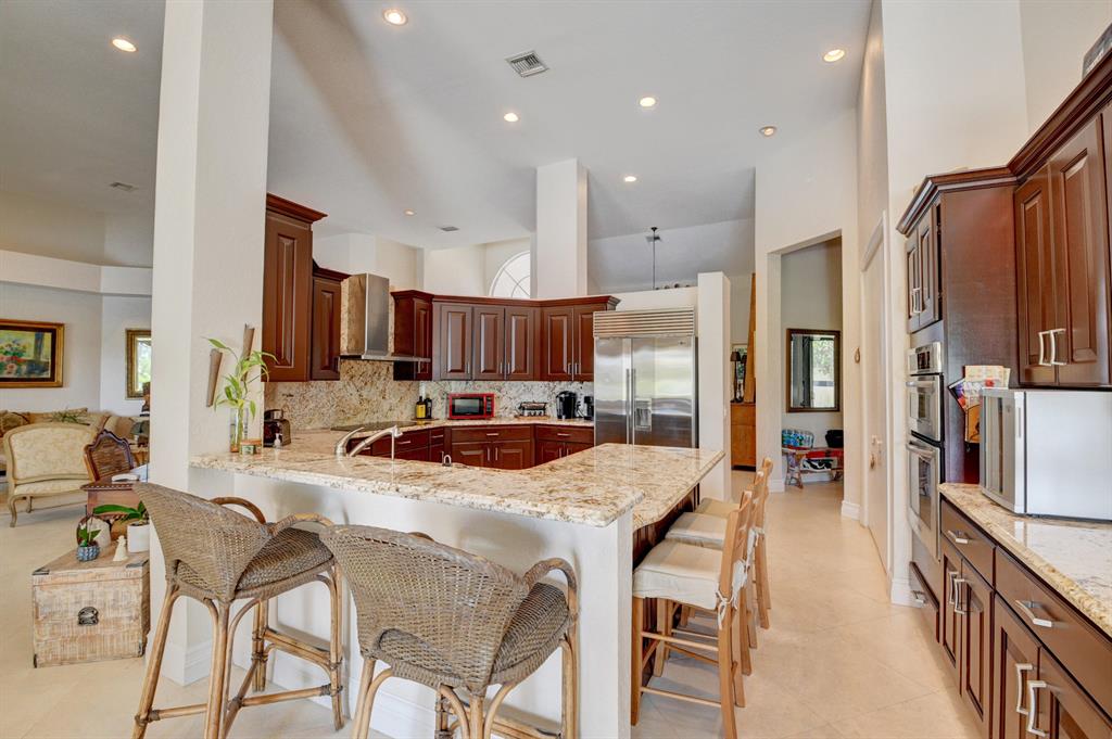 NEWPORT BAY CLUB - Residential