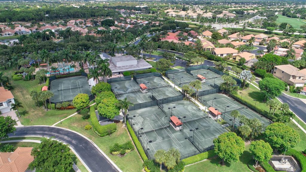 NEWPORT BAY CLUB - Residential