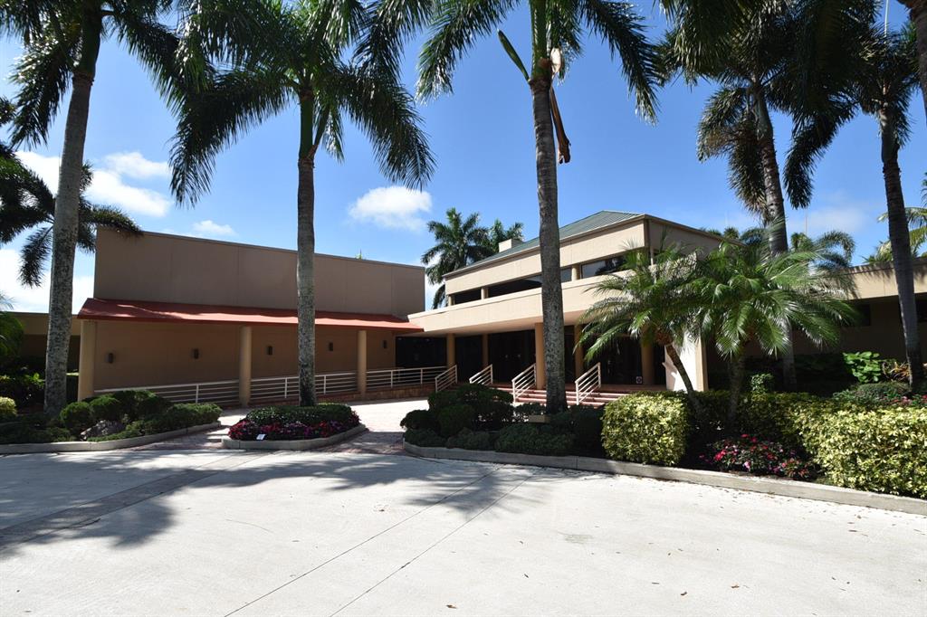 NEWPORT BAY CLUB - Residential