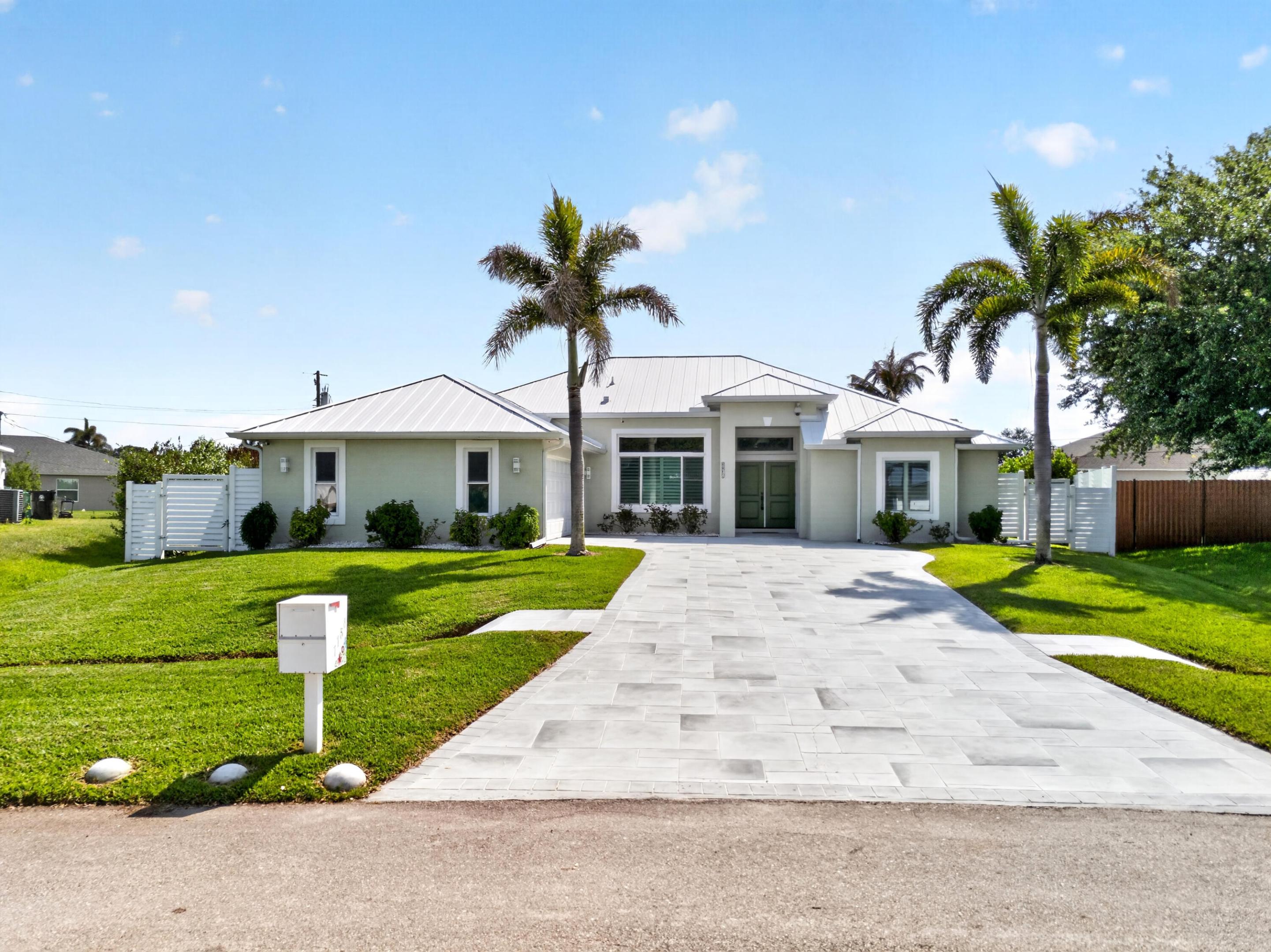 PORT ST LUCIE SECTION 33 - Residential
