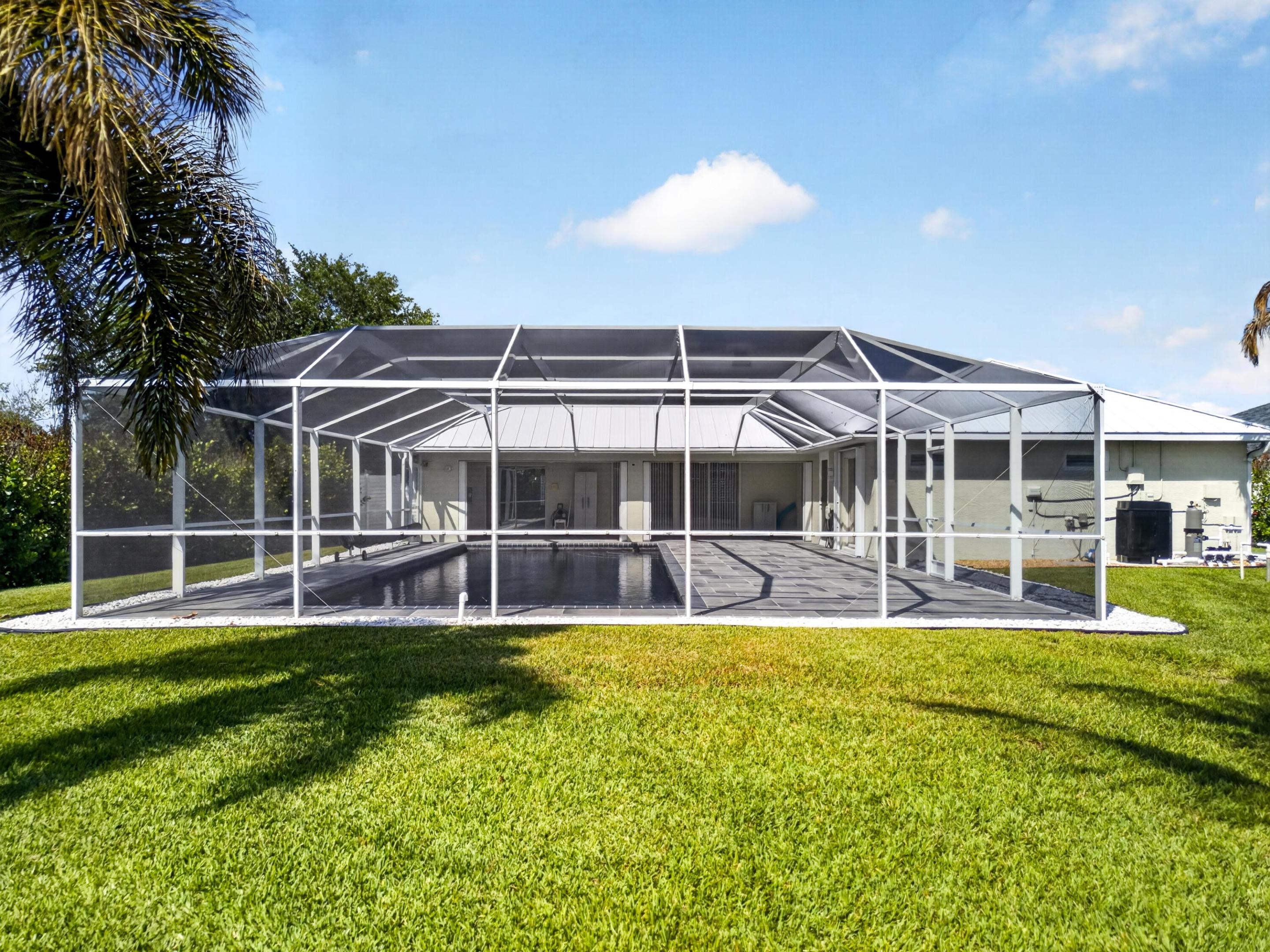 PORT ST LUCIE SECTION 33 - Residential