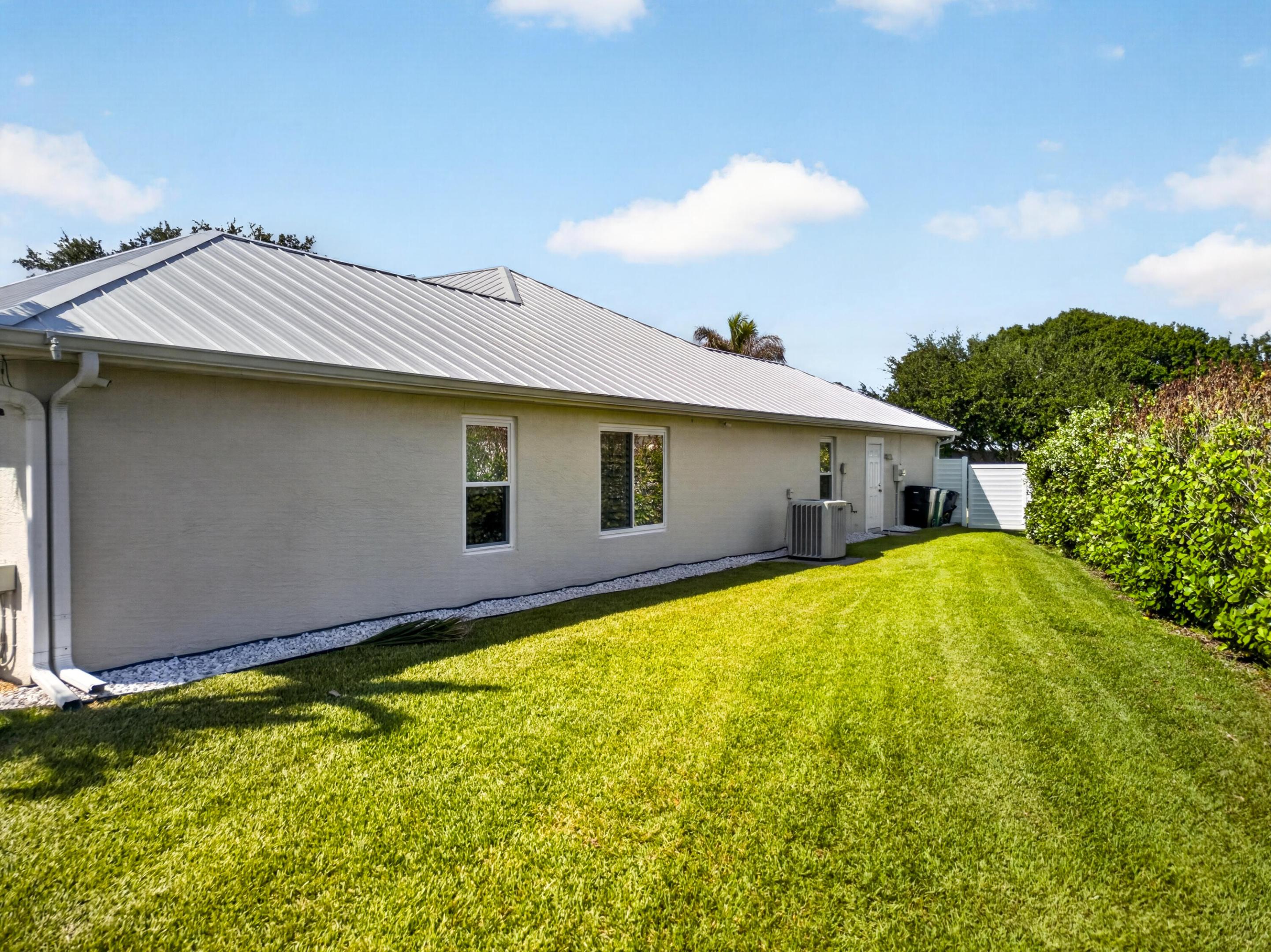 PORT ST LUCIE SECTION 33 - Residential