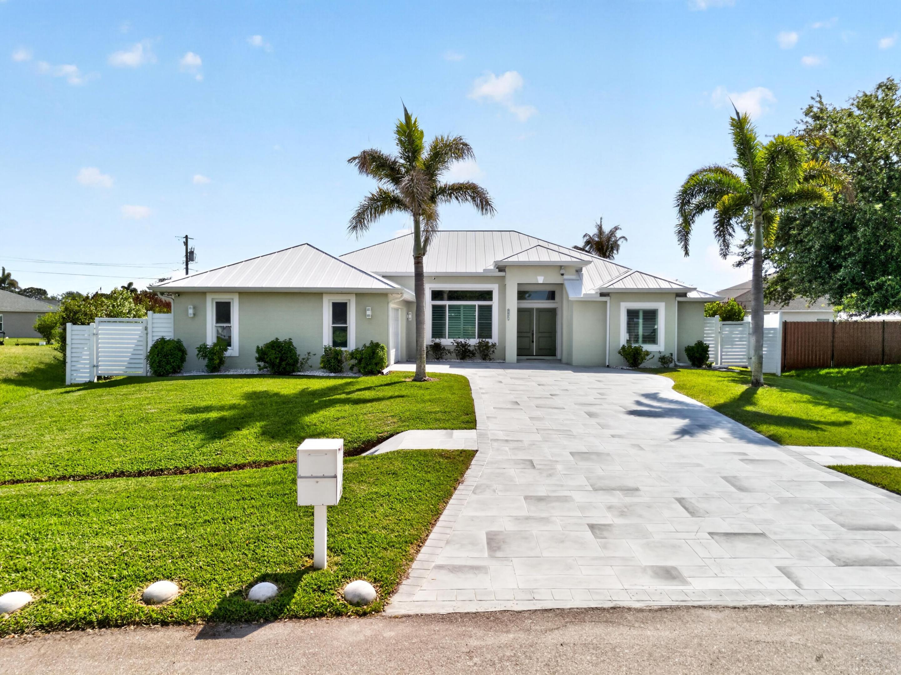 PORT ST LUCIE SECTION 33 - Residential