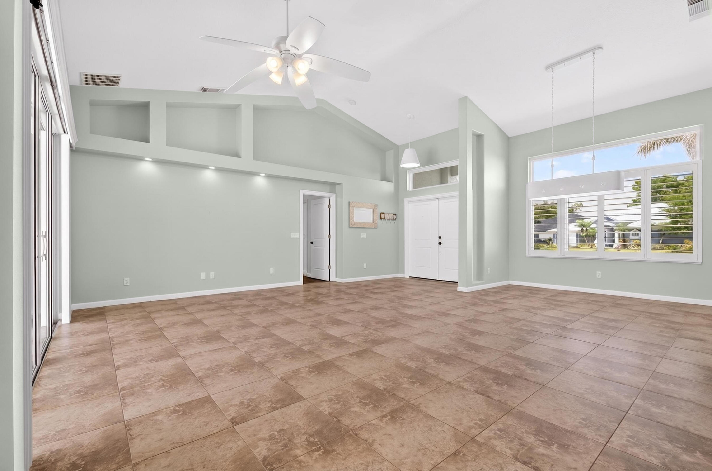 PORT ST LUCIE SECTION 33 - Residential